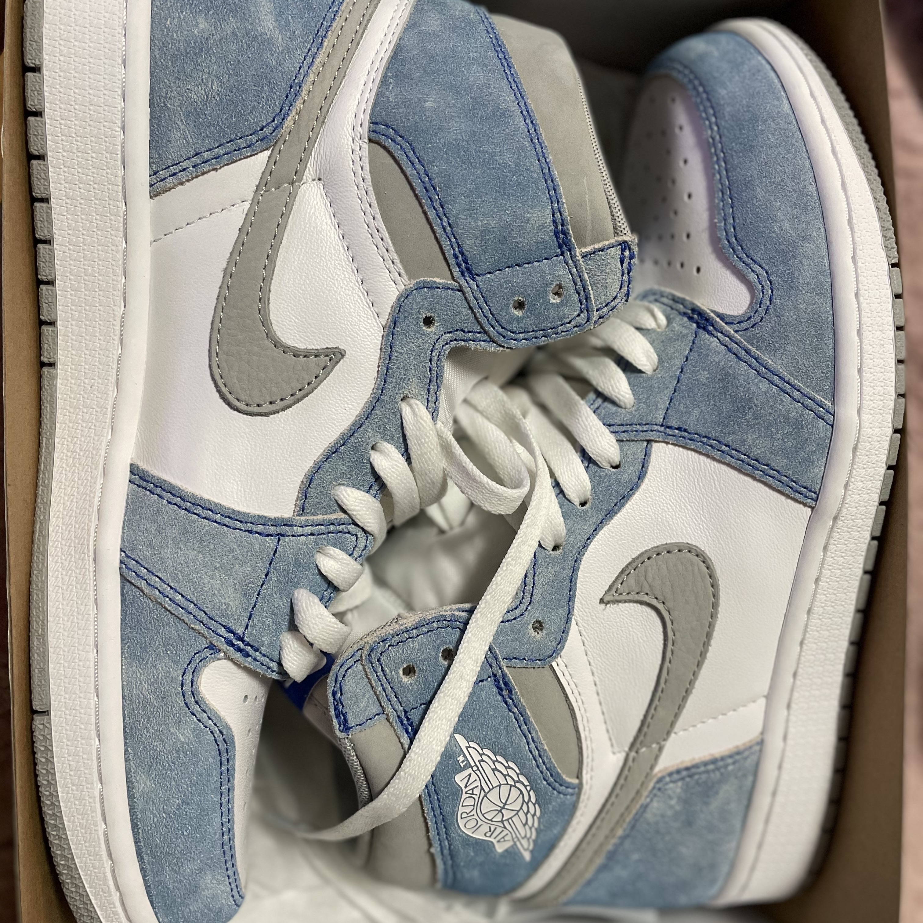 Jordan 1 Retro High OG Hyper Royal 착용 스타일 - 2