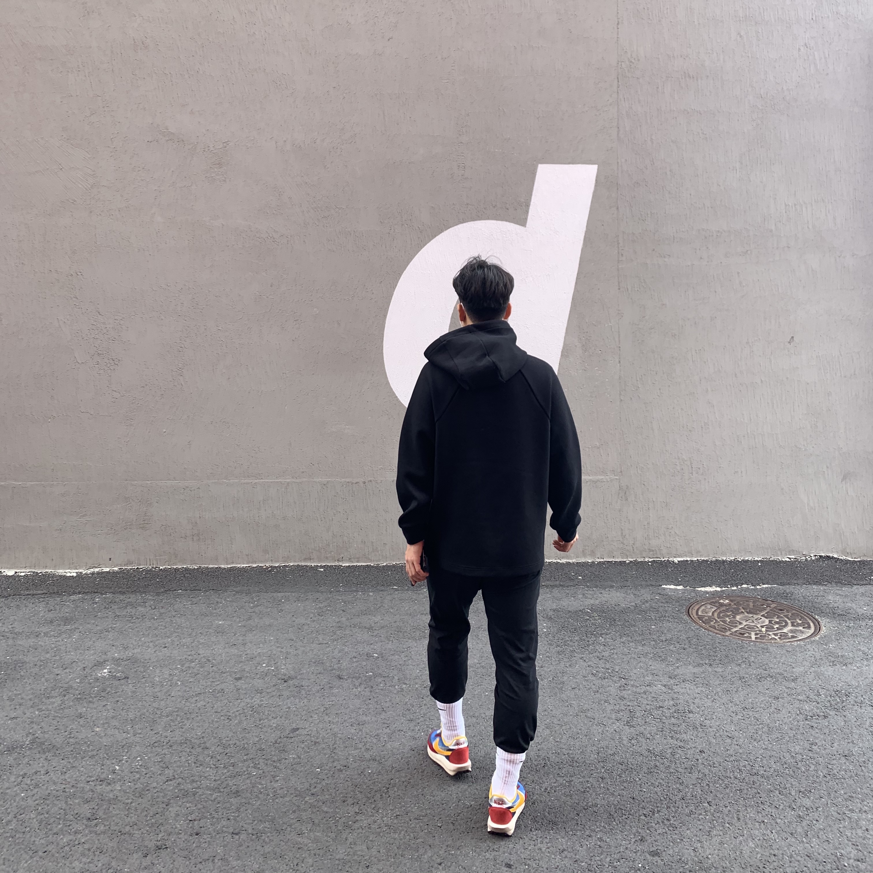 Nike x Sacai LDWaffle Blue Multi 착용 스타일 - 3