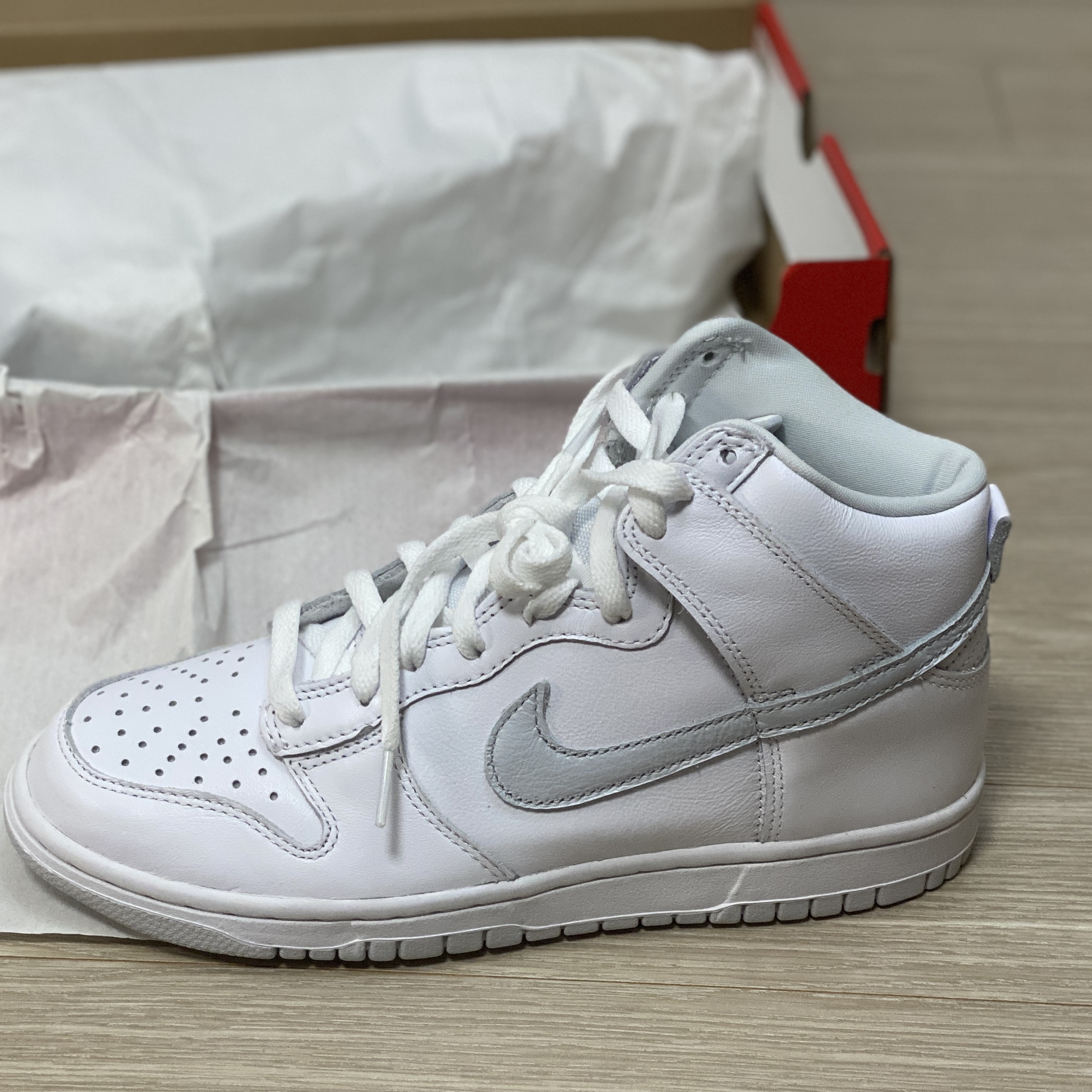 Nike Dunk High SP Pure Platinum 착용 스타일