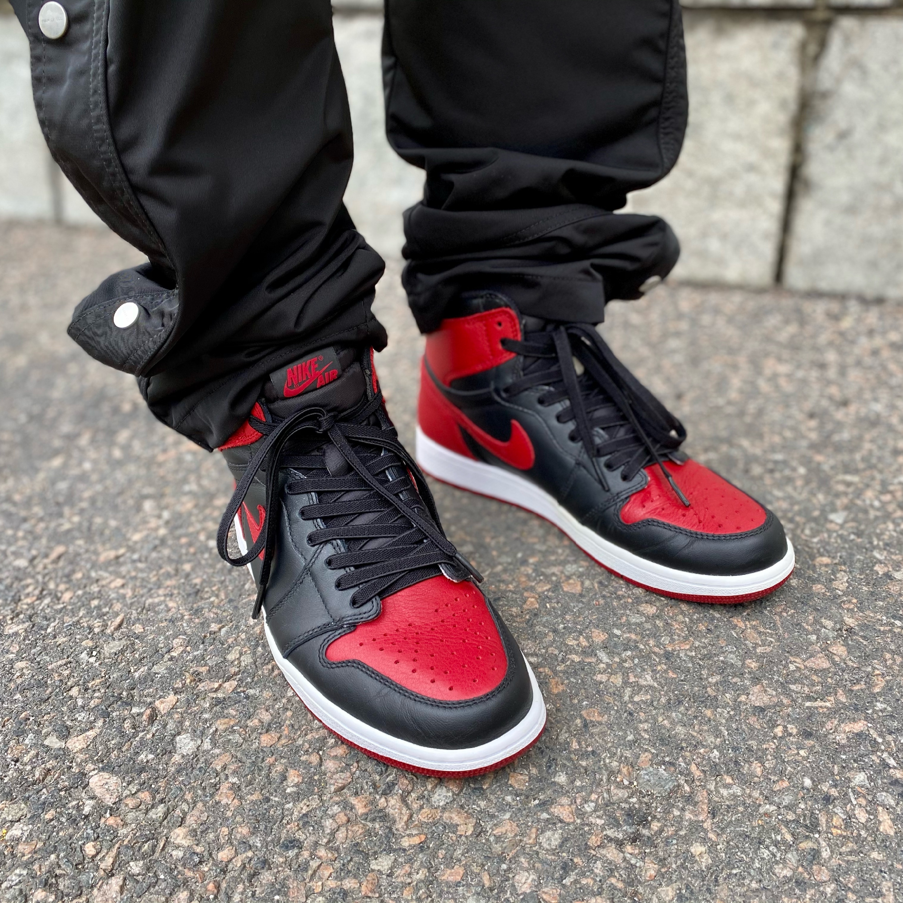 Jordan 1 Retro High Banned 2011 착용 스타일 - 2