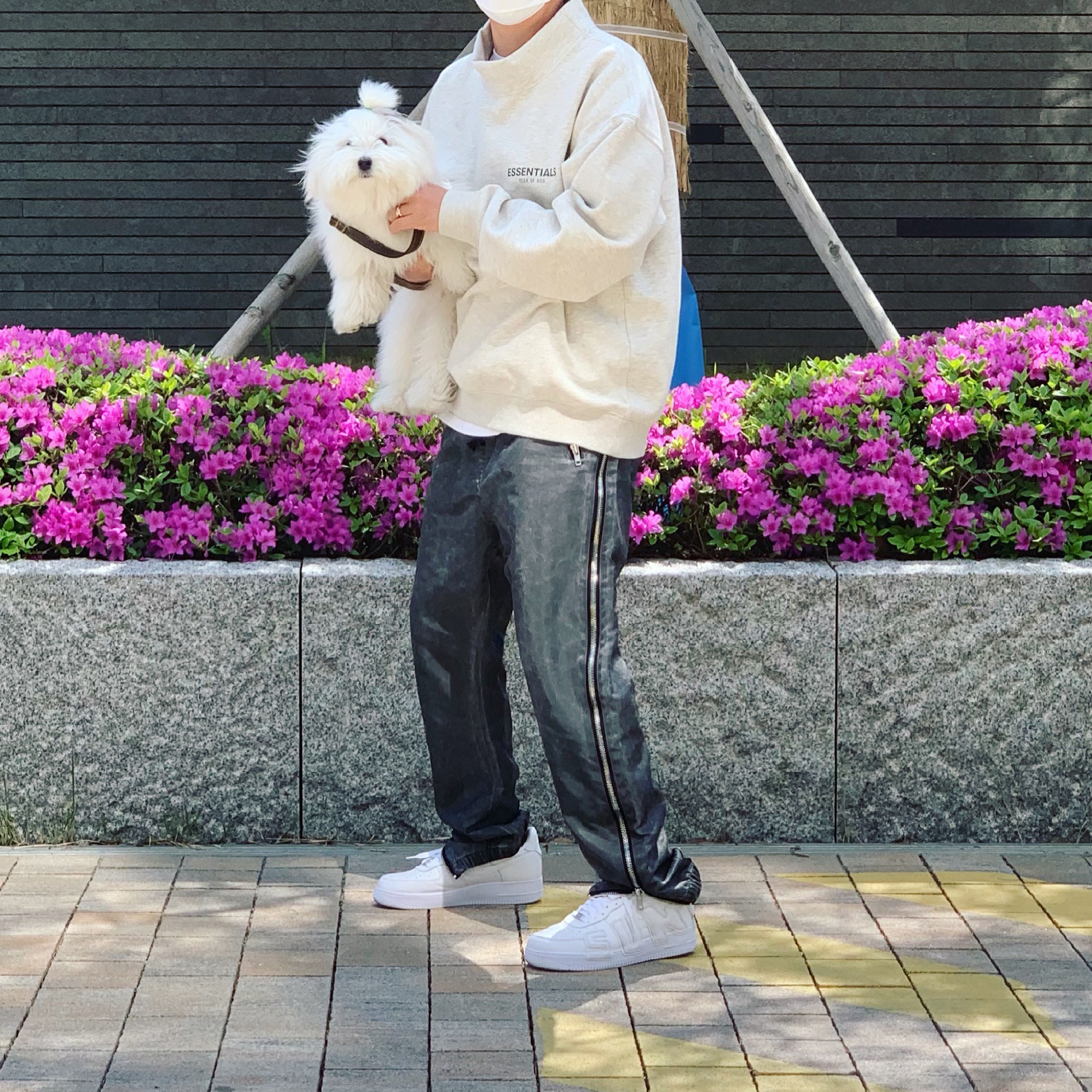 Nike x Cactus Plant Flea Market Air Force 1 Low Premium White, Essentials Pull-Over Mockneck Sweatshirt White - 20SS 착용 스타일 - 2