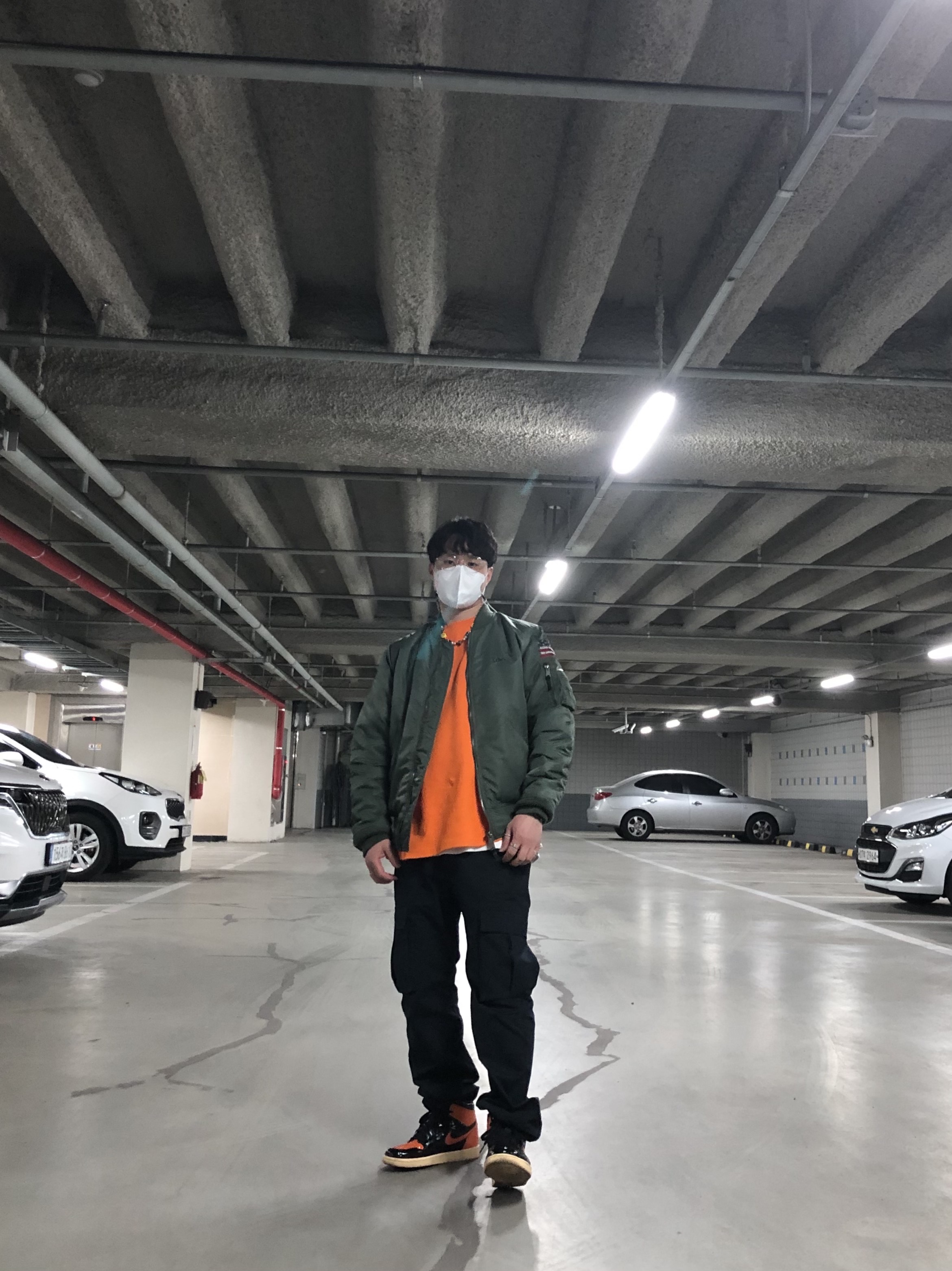 Nike Dunk High Retro Orange Blaze, Nike x Off-White Dunk Low University Gold Midnight Navy 착용 스타일 - 5