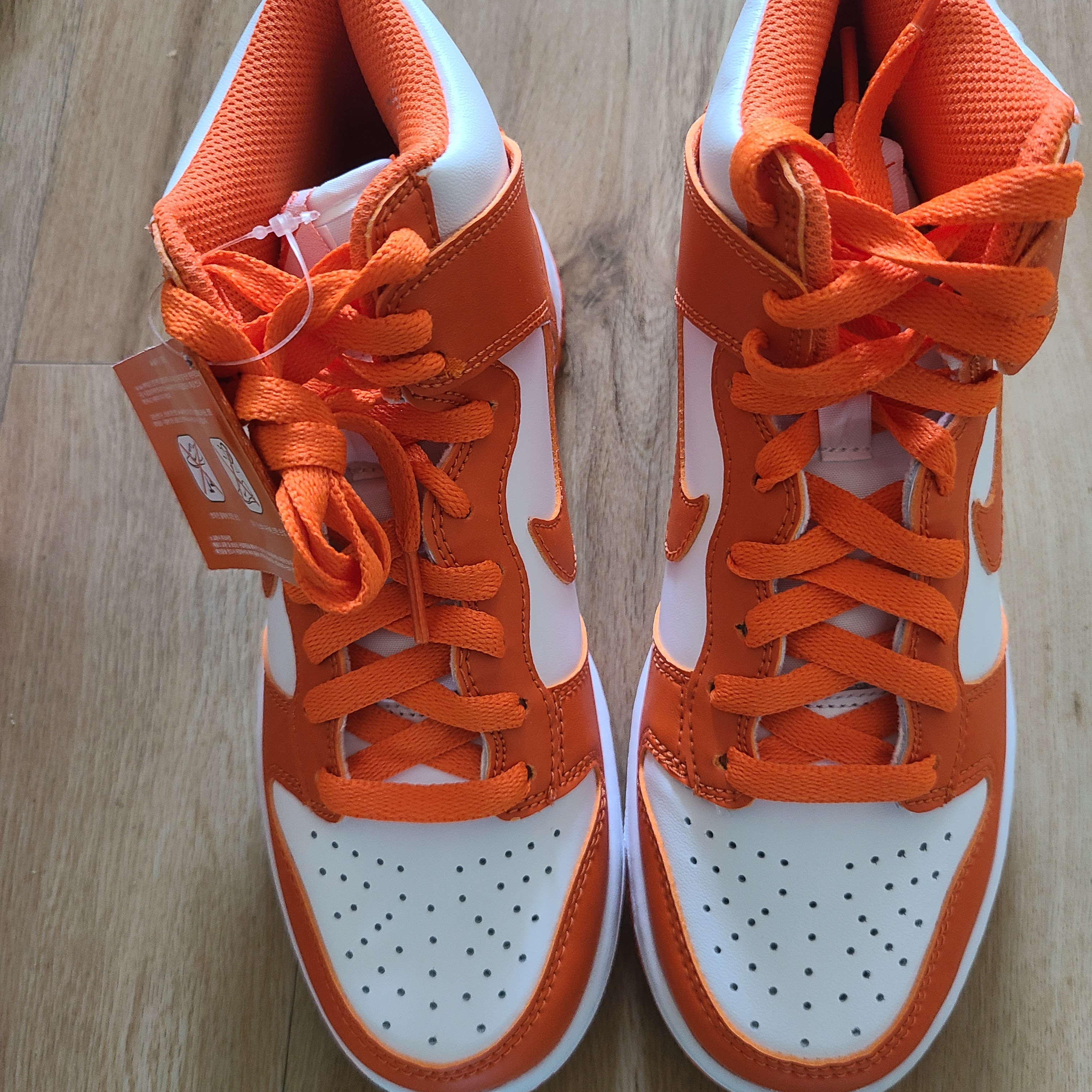 (W) Nike Dunk High Orange Blaze 착용 스타일