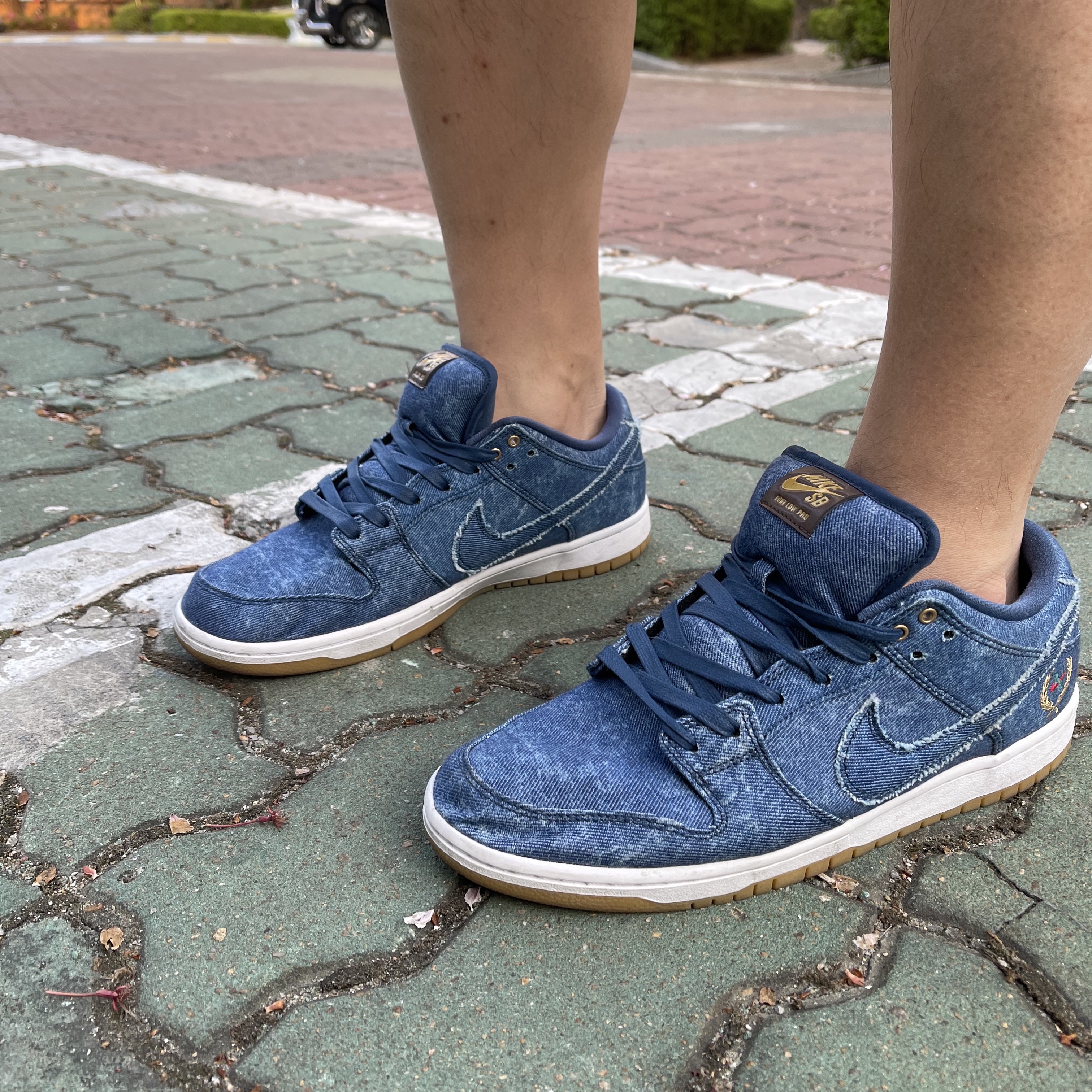 Nike SB Dunk Low Rivals Pack (East) 착용 스타일 - 3