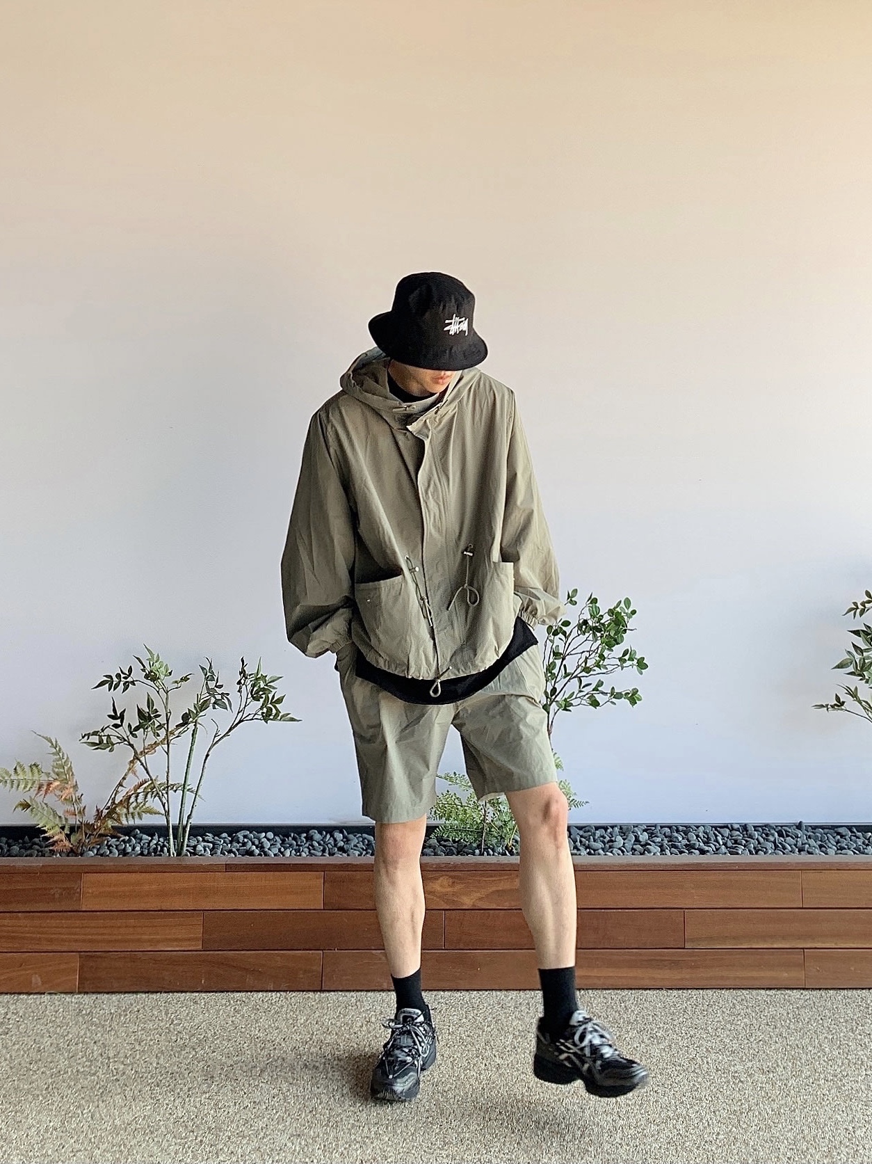 Asics x Andersson Bell Gel-1090 Black Silver 착용 스타일 - 1