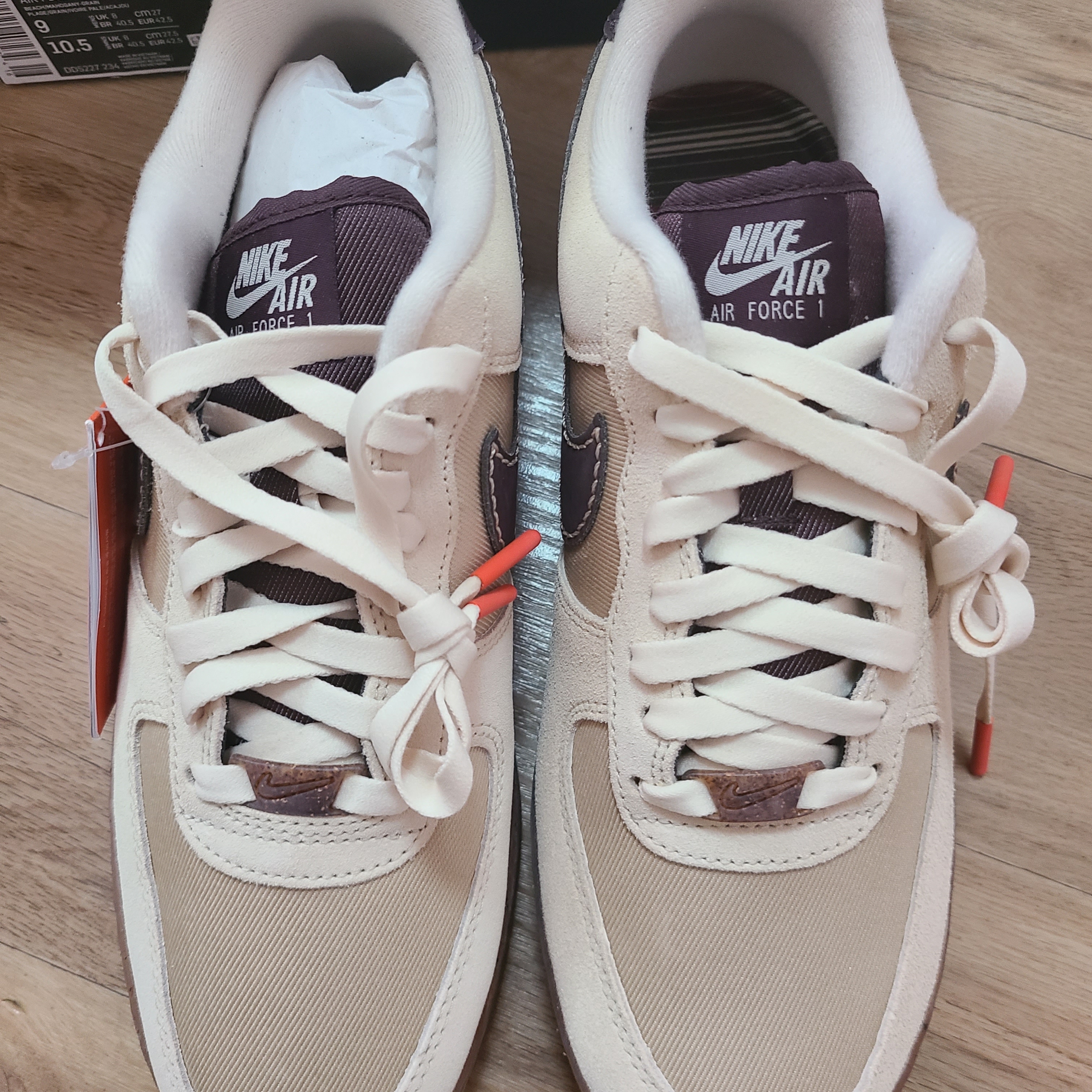 Nike Air Force 1 '07 LV8 Coffee 착용 스타일