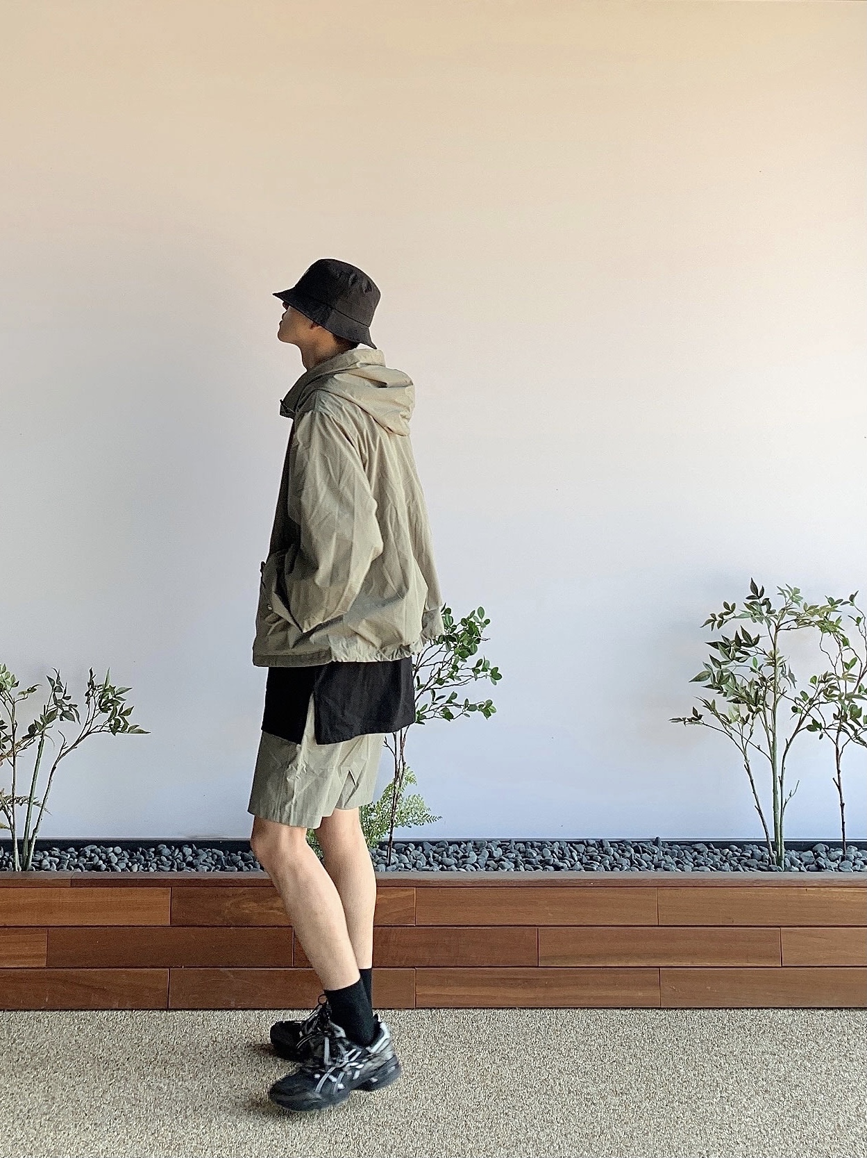 Asics x Andersson Bell Gel-1090 Black Silver 착용 스타일 - 4