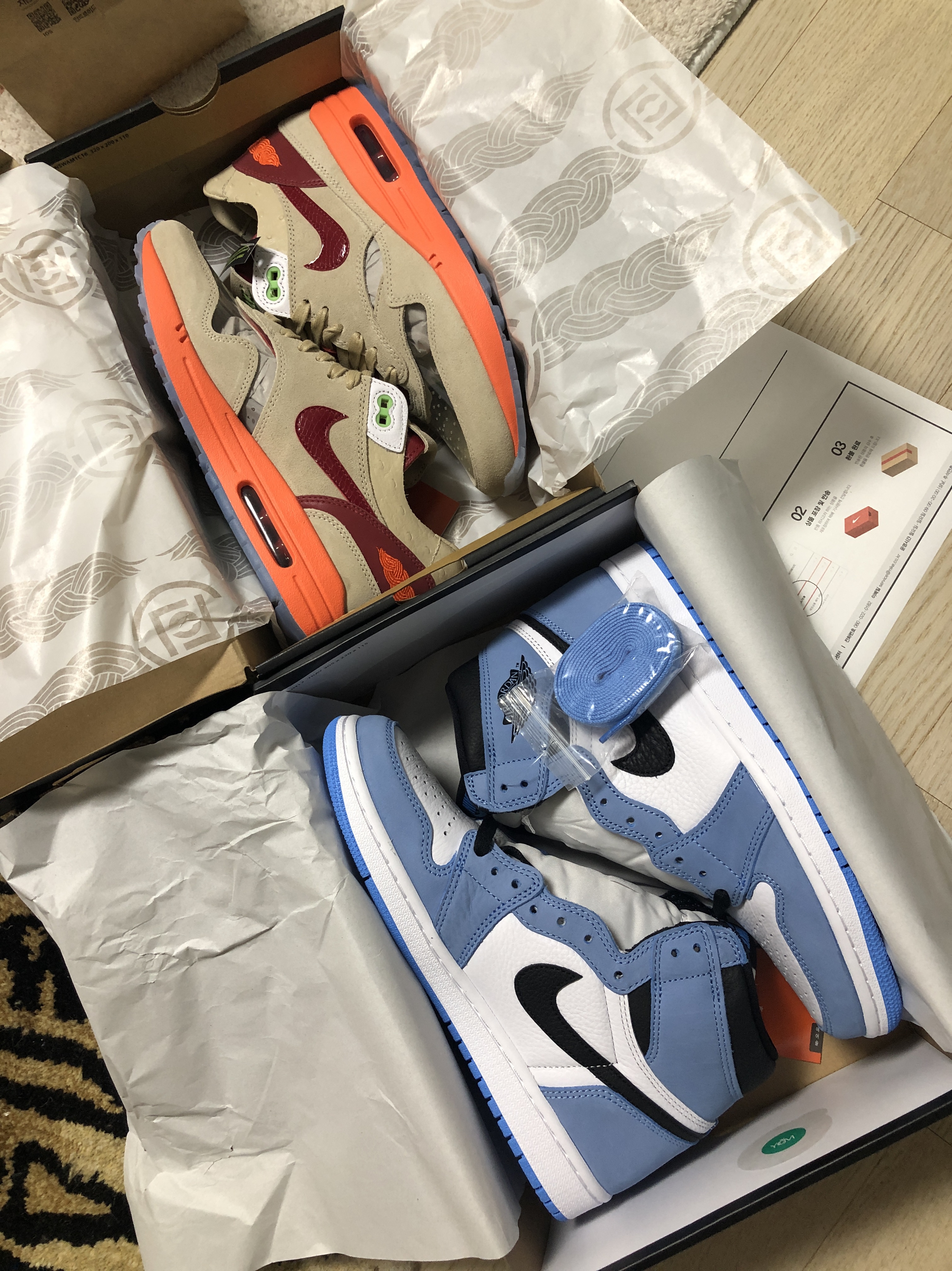 Nike x Clot Air Max 1 Net, Jordan 1 Retro High OG University Blue 착용 스타일