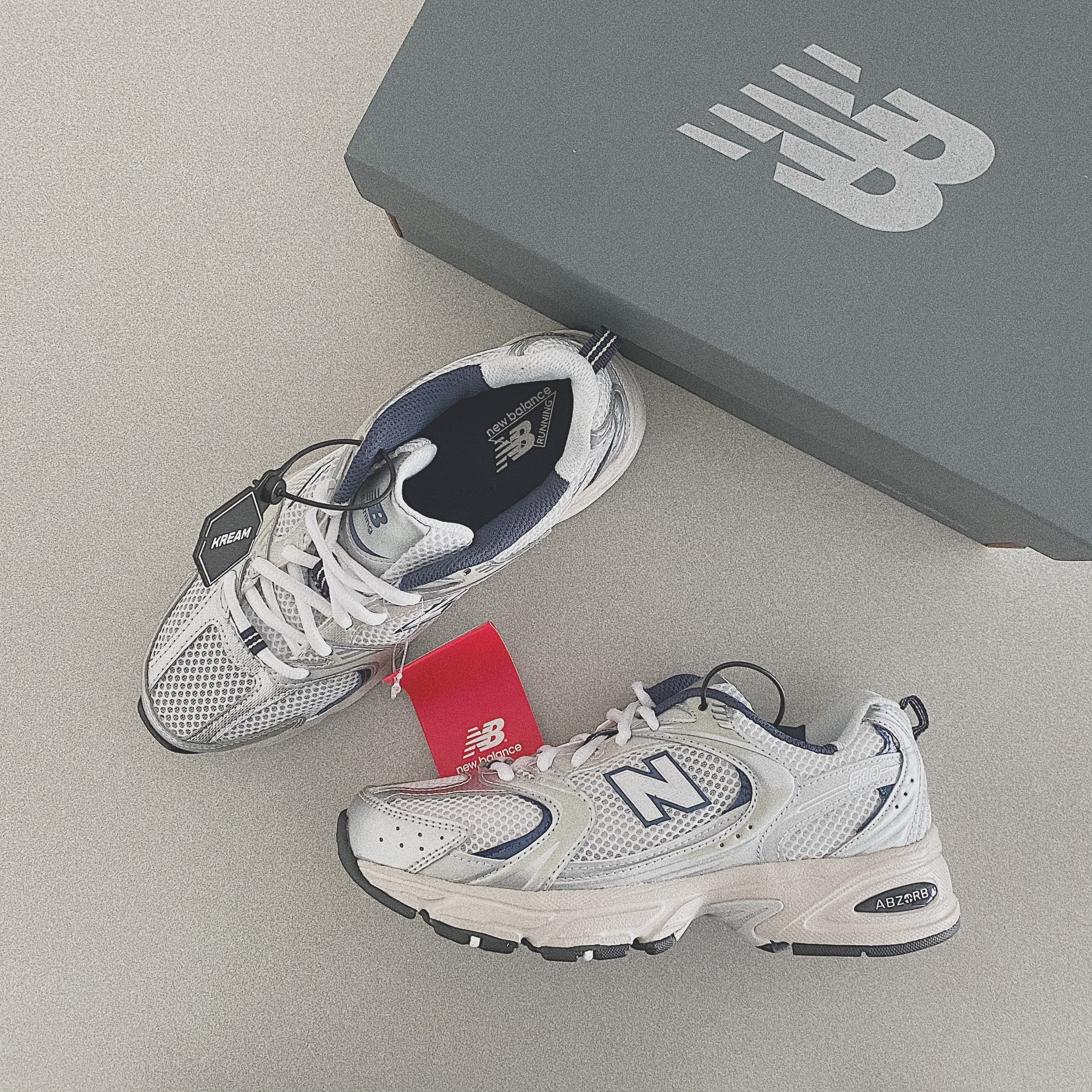 New Balance 530 Steel Grey 착용 스타일