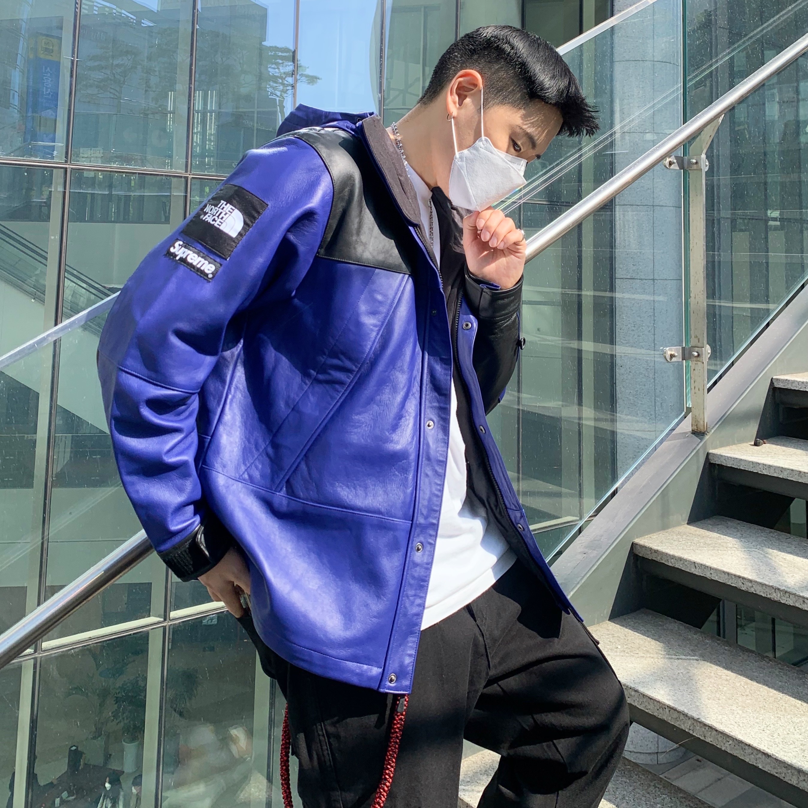 Nike x Tom Sachs Mars Yard Shoe 2.0 Space Camp, Supreme x The North Face Leather Mountain Parka Royal - 18FW 착용 스타일 - 2