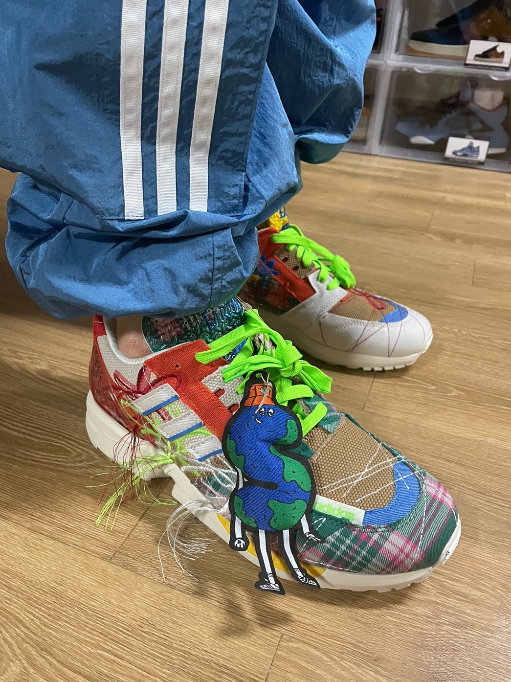Adidas x Sean Wotherspoon ZX 8000 Superearth 착용 스타일 - 2