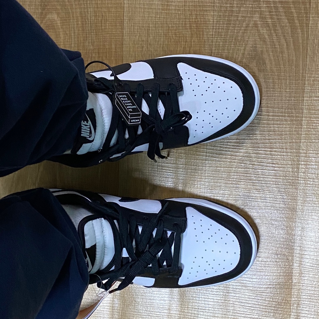 Nike Dunk Low Retro Black 착용 스타일 - 2
