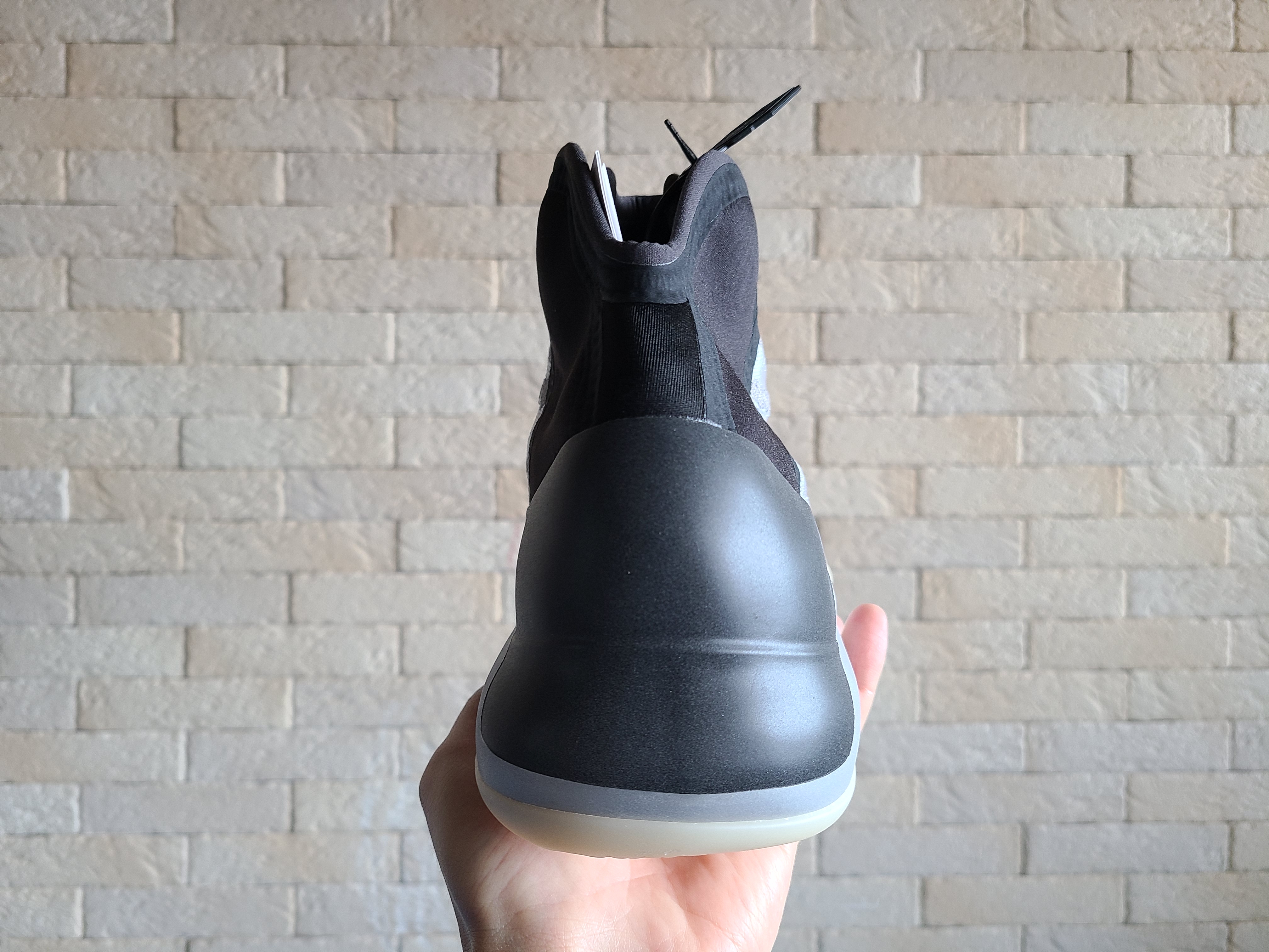 Adidas Yeezy QNTM Lifestyle 착용 스타일 - 4