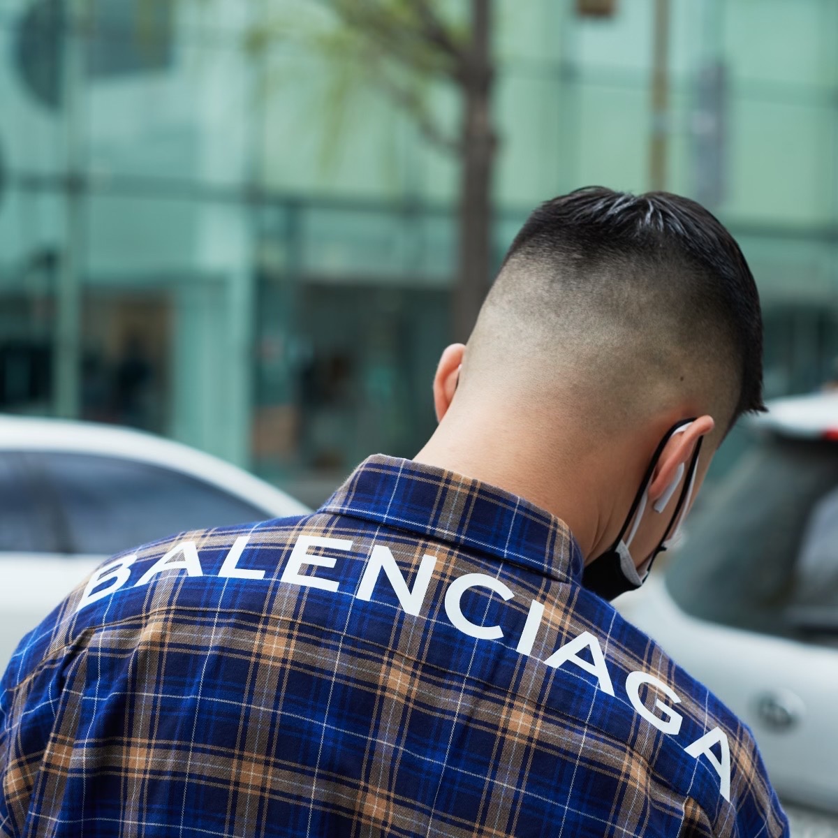 Balenciaga Triple S Grey Red Blue 2018 Reissue 착용 스타일 - 2