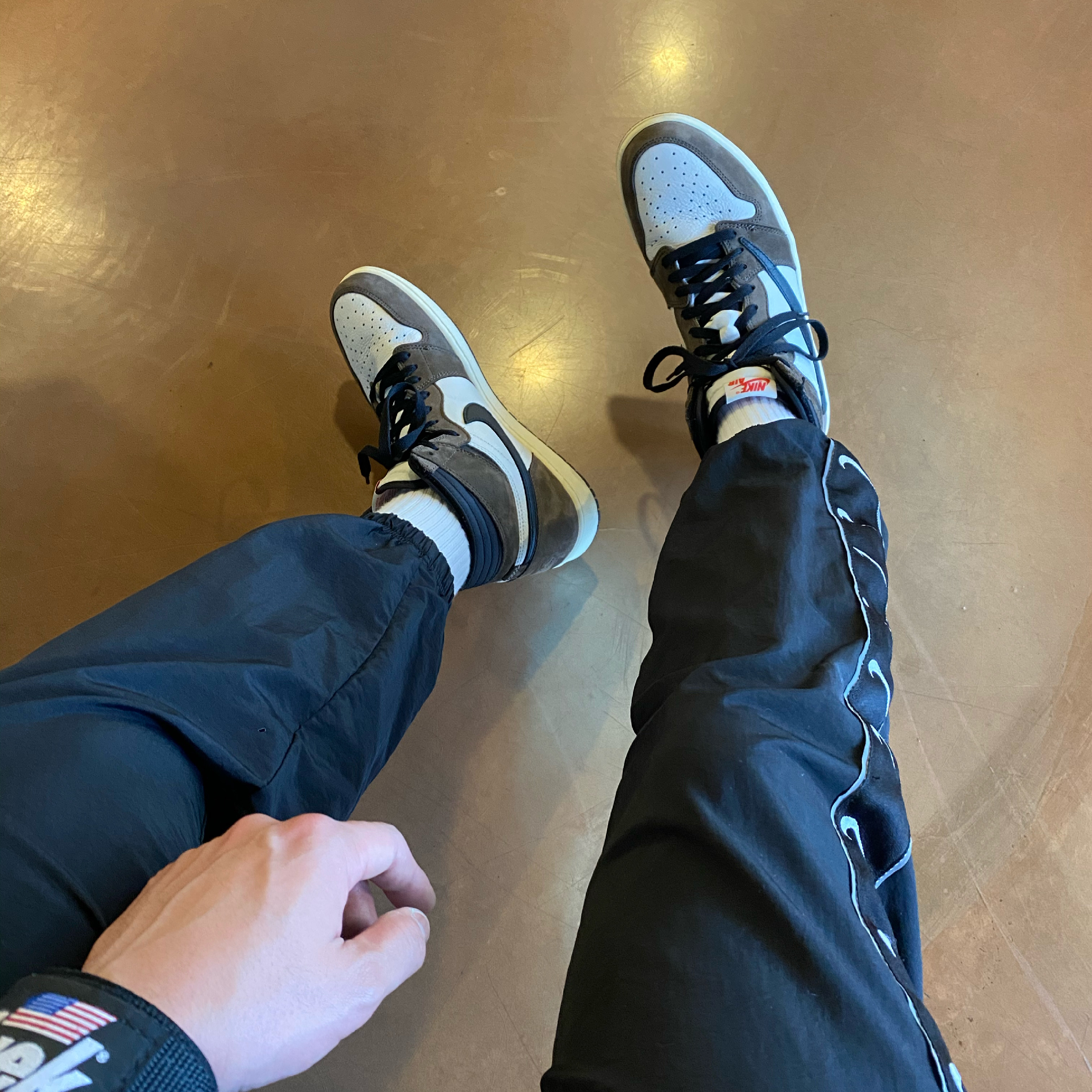 Jordan 1 x Travis Scott Retro High OG SP Mocha 착용 스타일