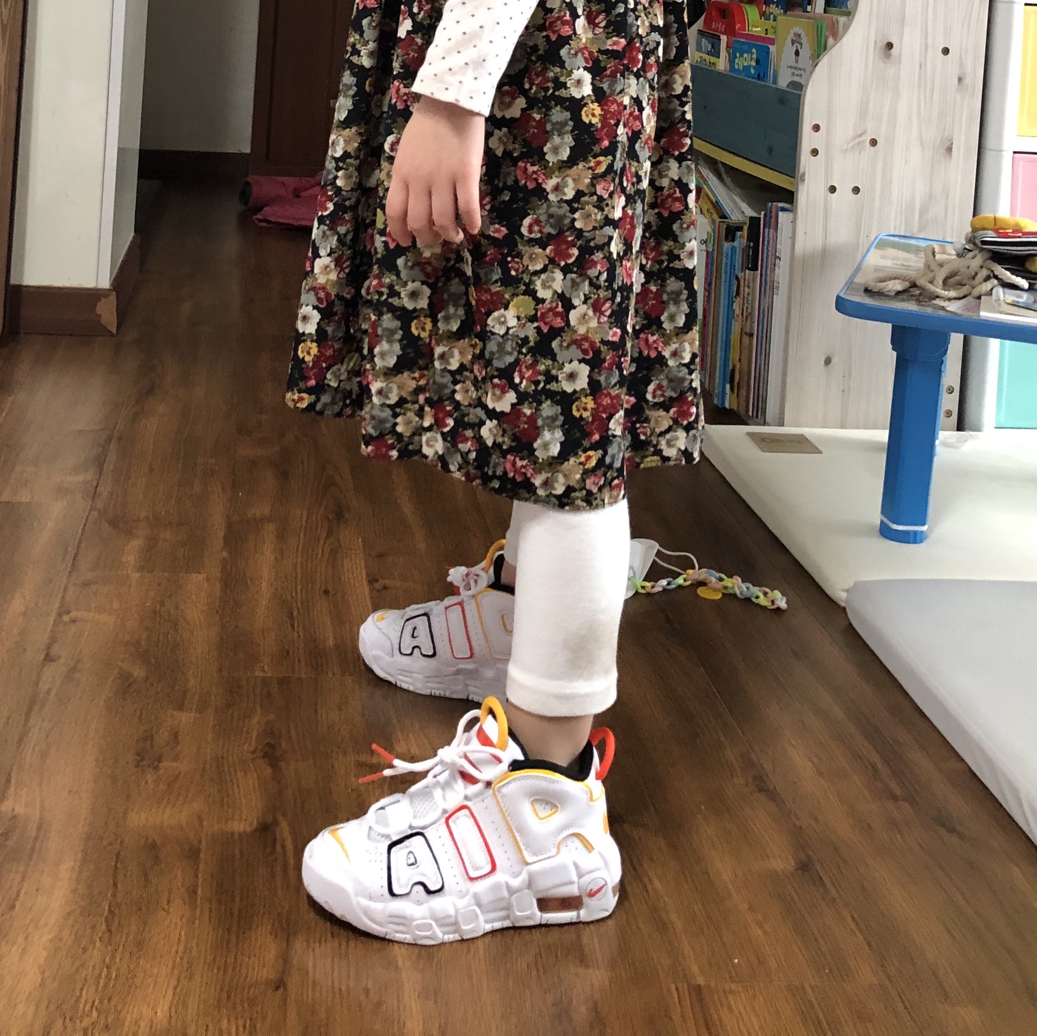 (PS) Nike Air More Uptempo Rayguns 착용 스타일