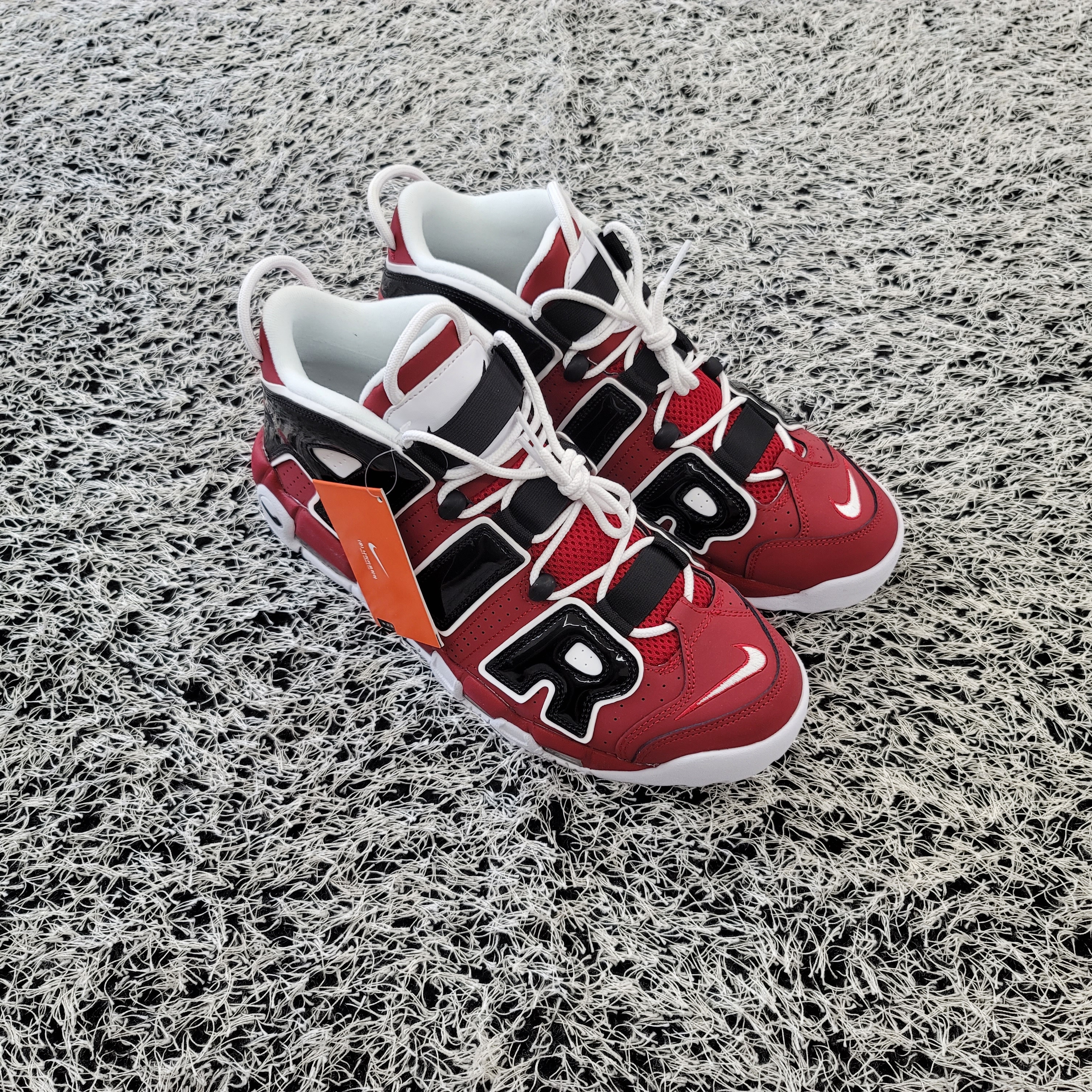 Nike Air More Uptempo 96 Bulls 2021 착용 스타일