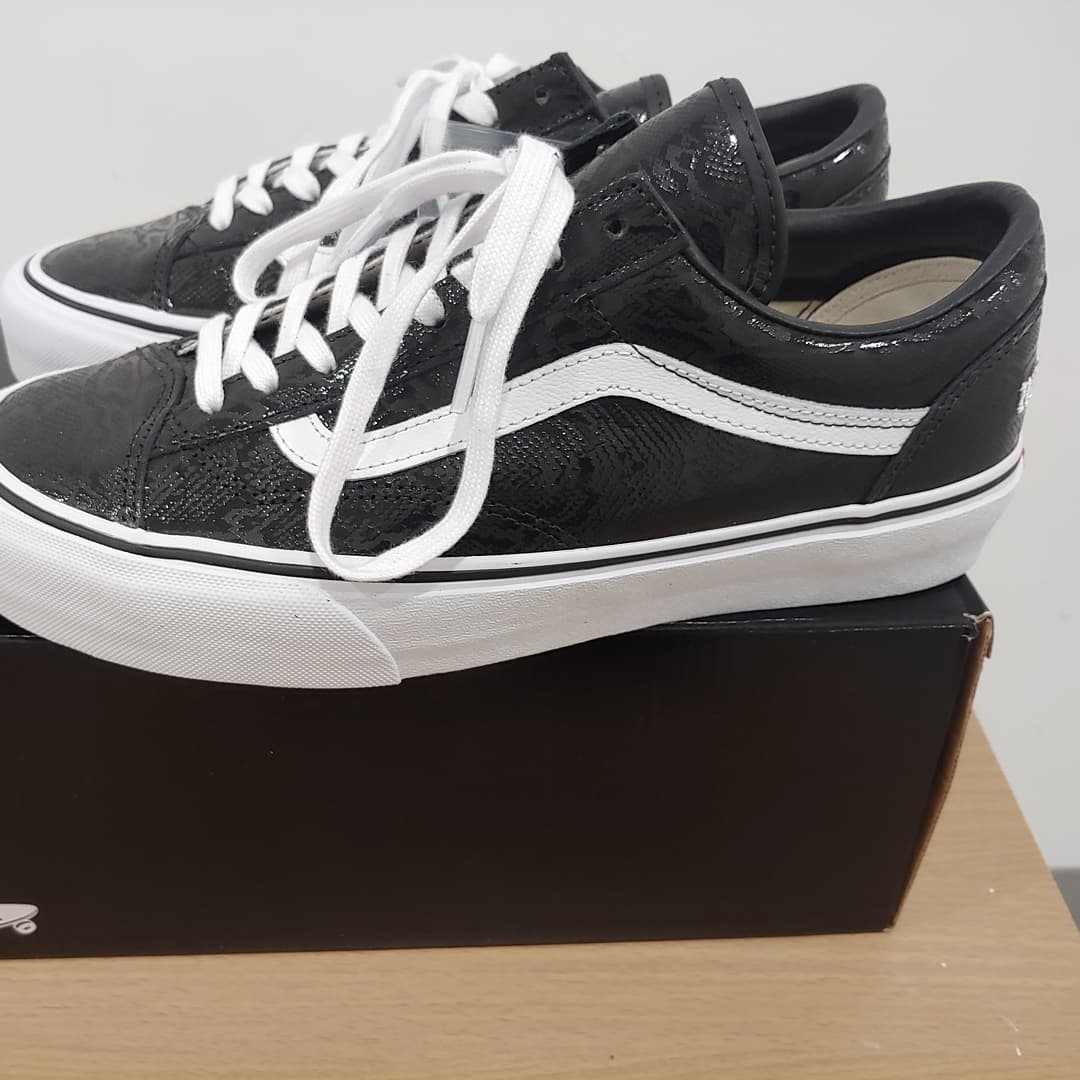 Vans Vault x Noon Goons Style 36 LX Black 착용 스타일 - 4