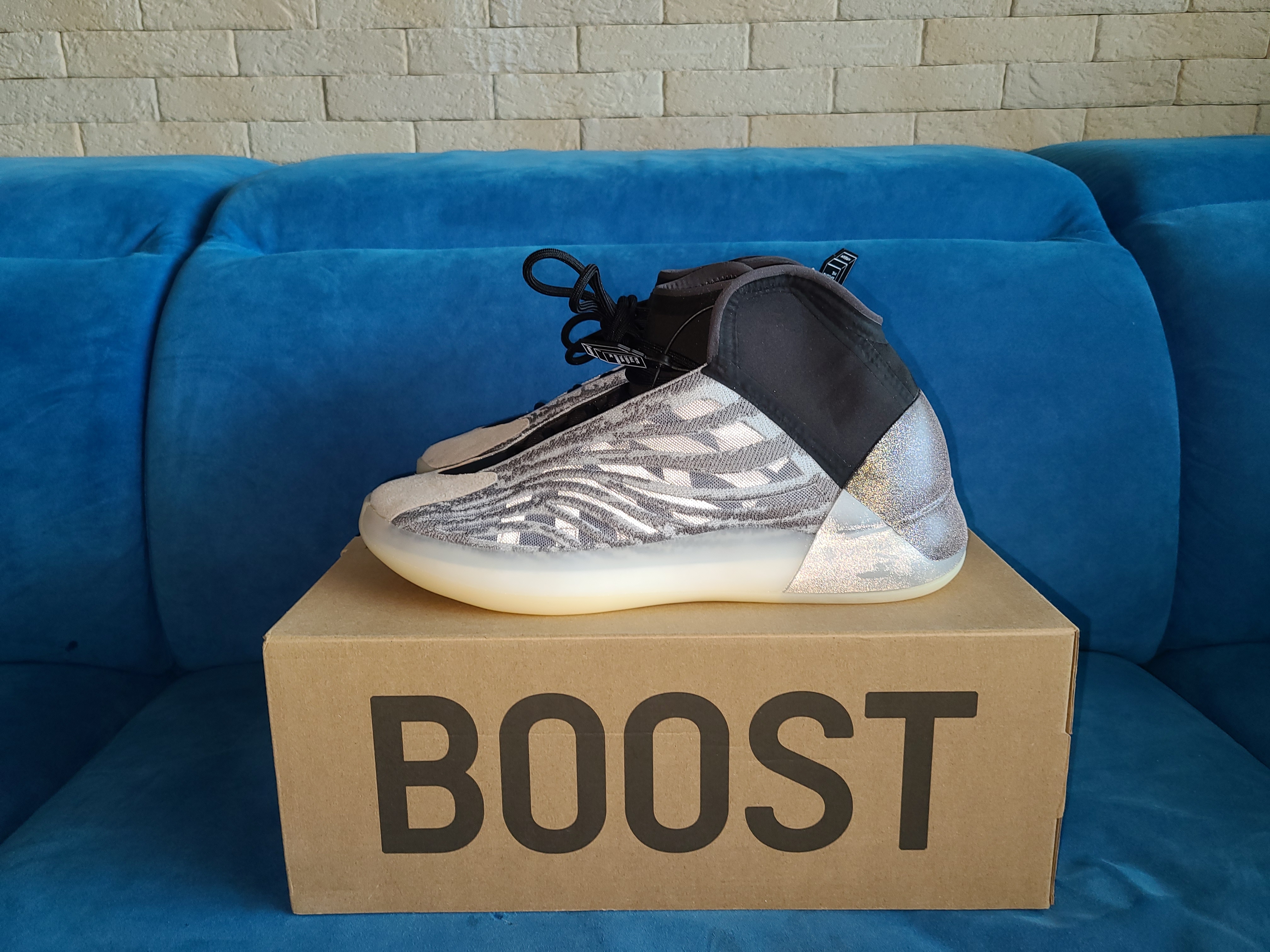 Adidas Yeezy QNTM Lifestyle 착용 스타일 - 1