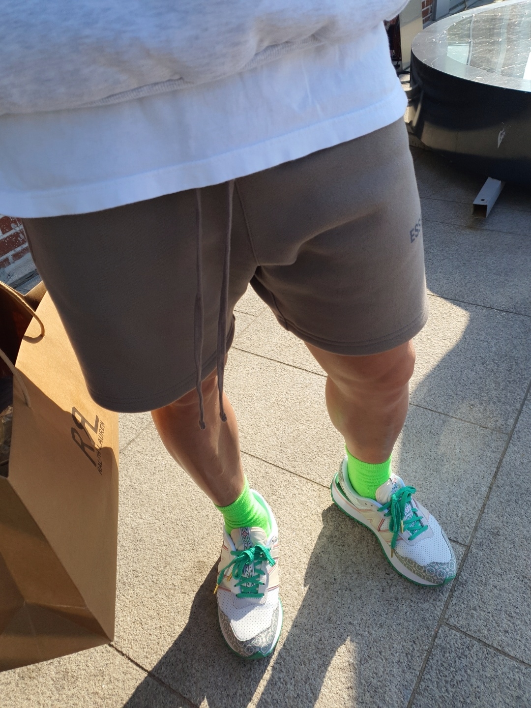 IAB Studio Half Zip Pullover Light Gray, Essentials Fleece Shorts Taupe - 20FW 착용 스타일 - 4
