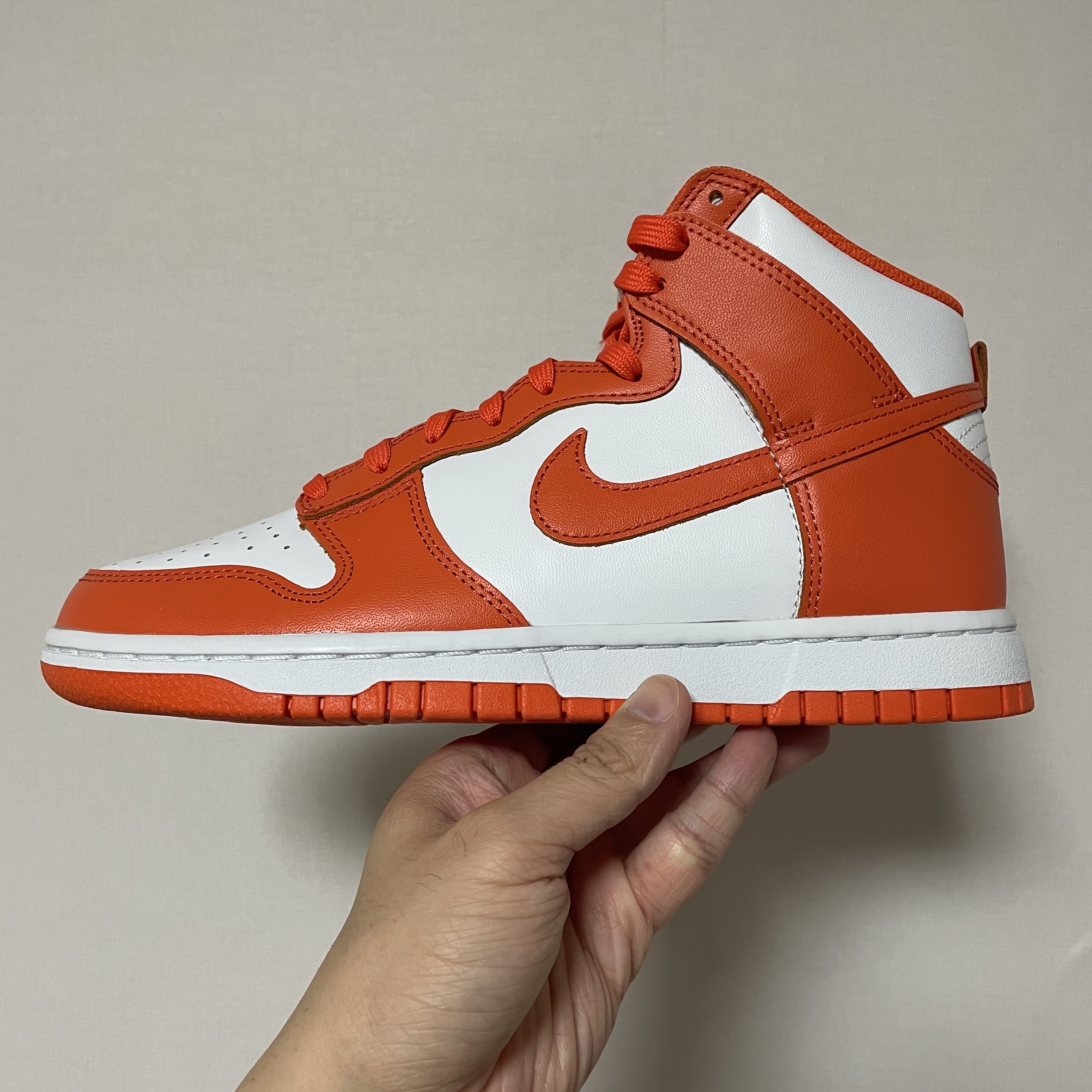 Nike Dunk High Retro Orange Blaze 착용 스타일