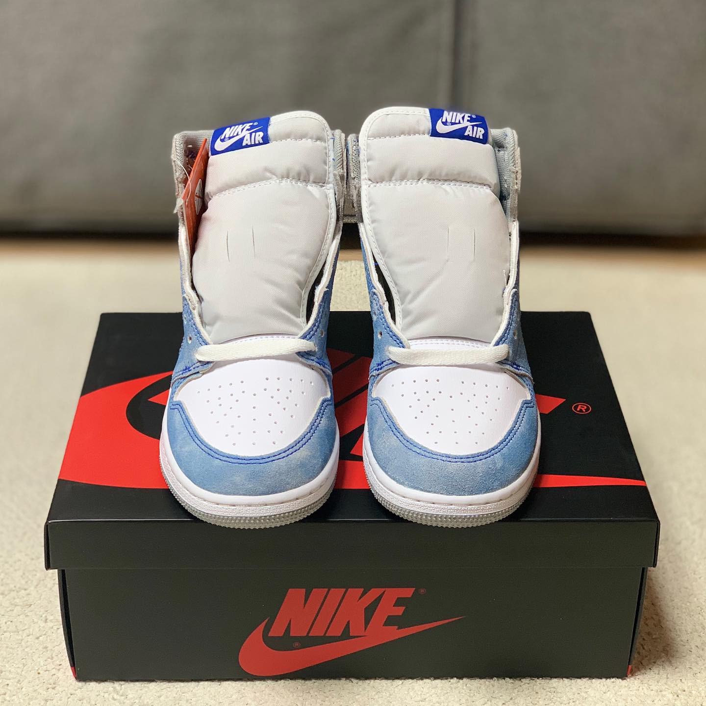 (GS) Jordan 1 Retro High OG Hyper Royal 착용 스타일 - 2
