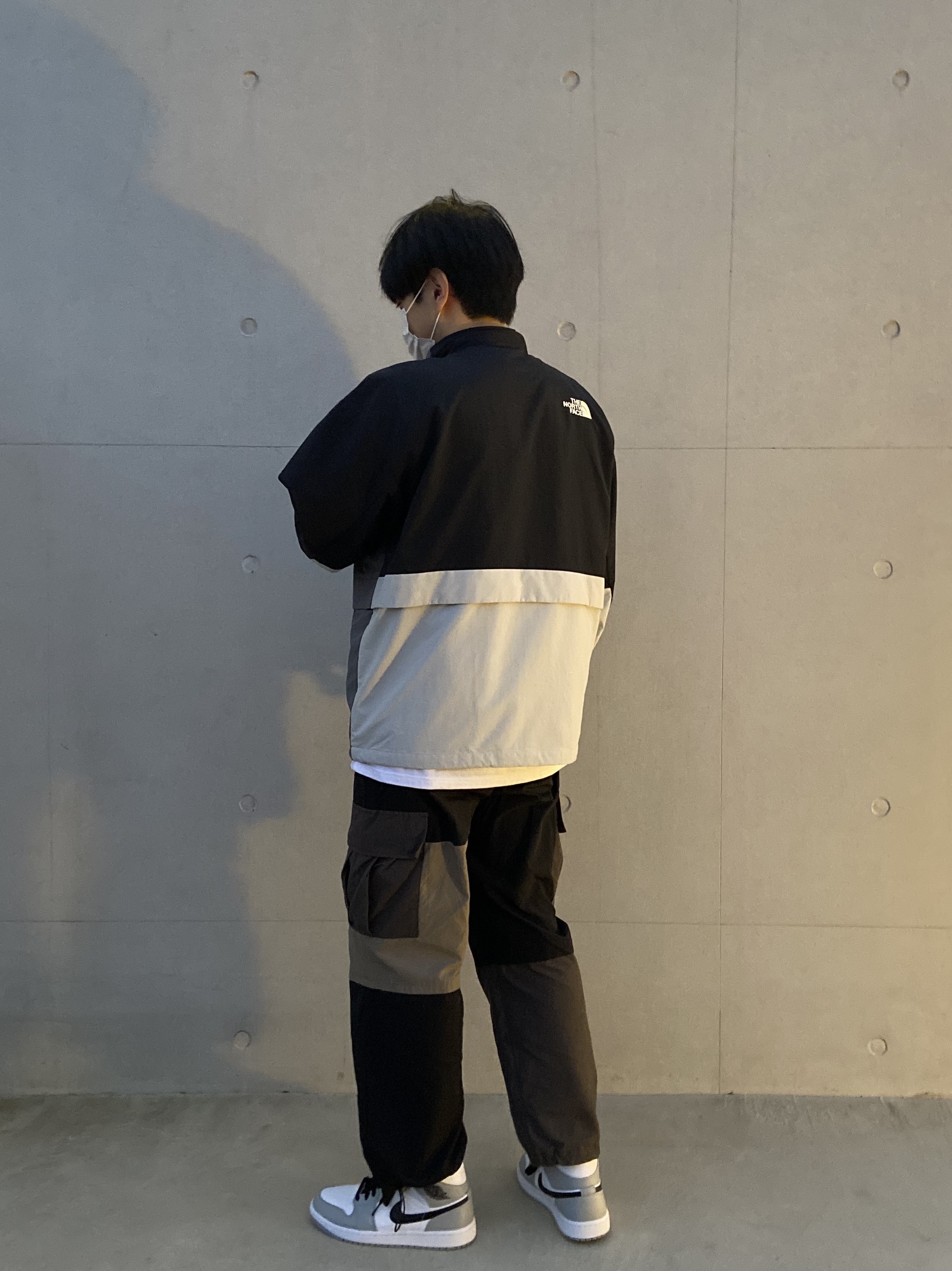 Jordan 1 Mid Light Smoke Grey 착용 스타일