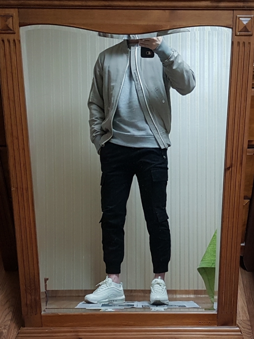 Nike Air Max 97 Summit White Snake 착용 스타일