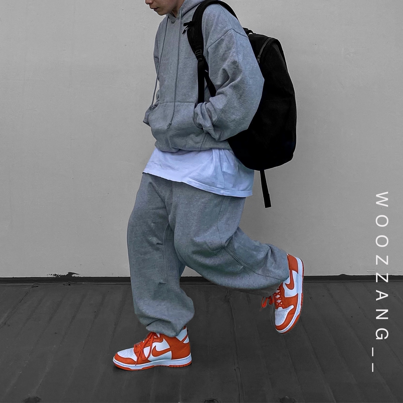 Nike Dunk High Retro Orange Blaze 착용 스타일 - 2