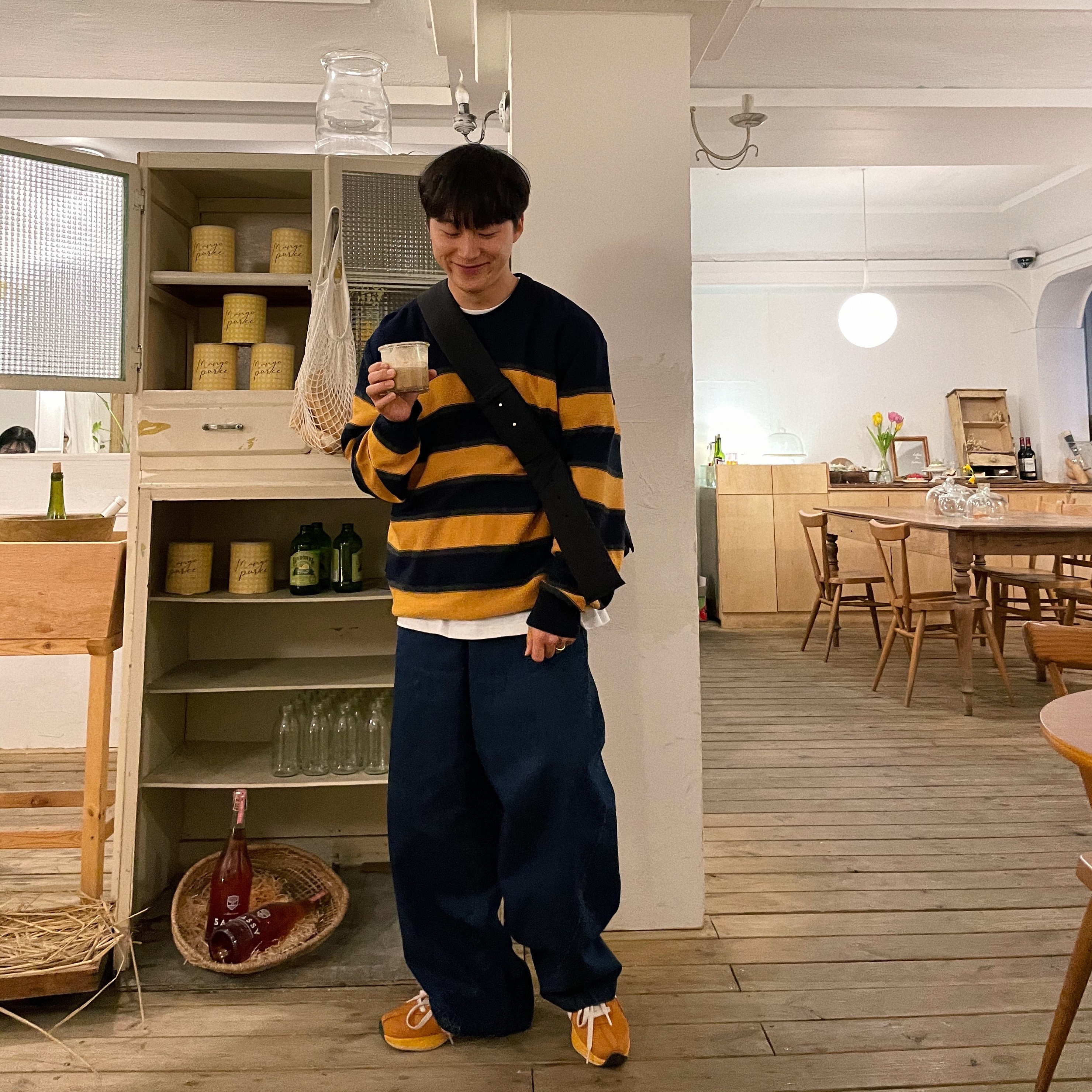 Nike Moon Racer Monarch 착용 스타일