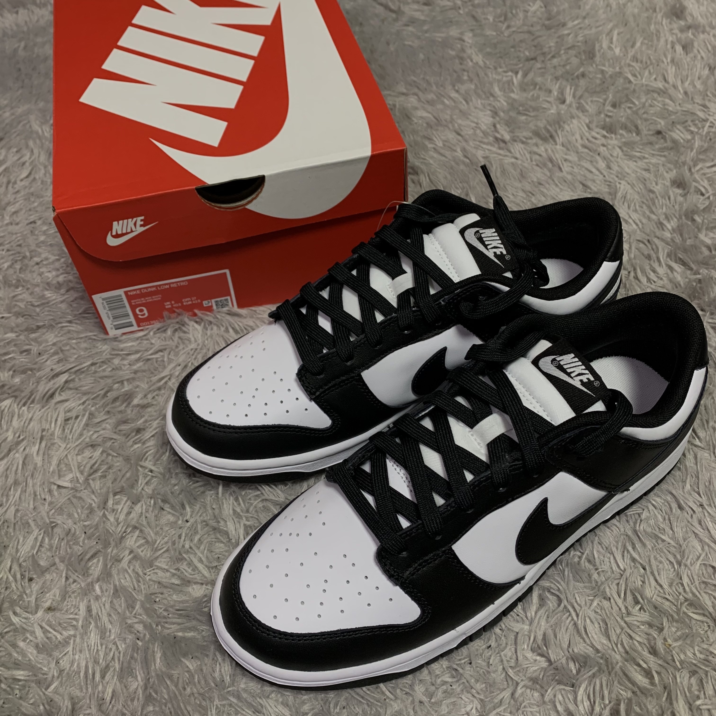 Nike Dunk Low Retro Black 착용 스타일