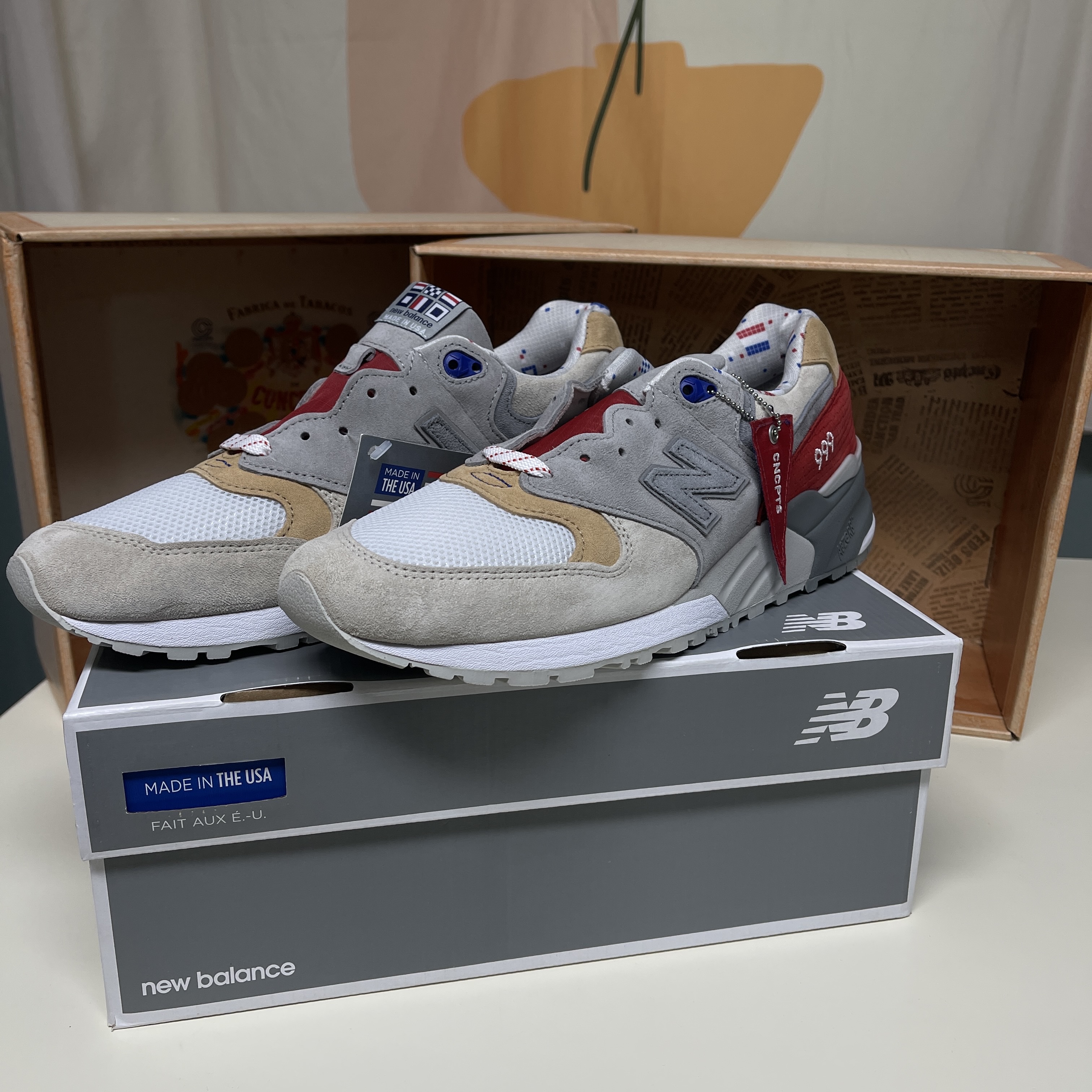 New Balance x Concepts 999 Made in USA Hyannis Red 착용 스타일 - 3