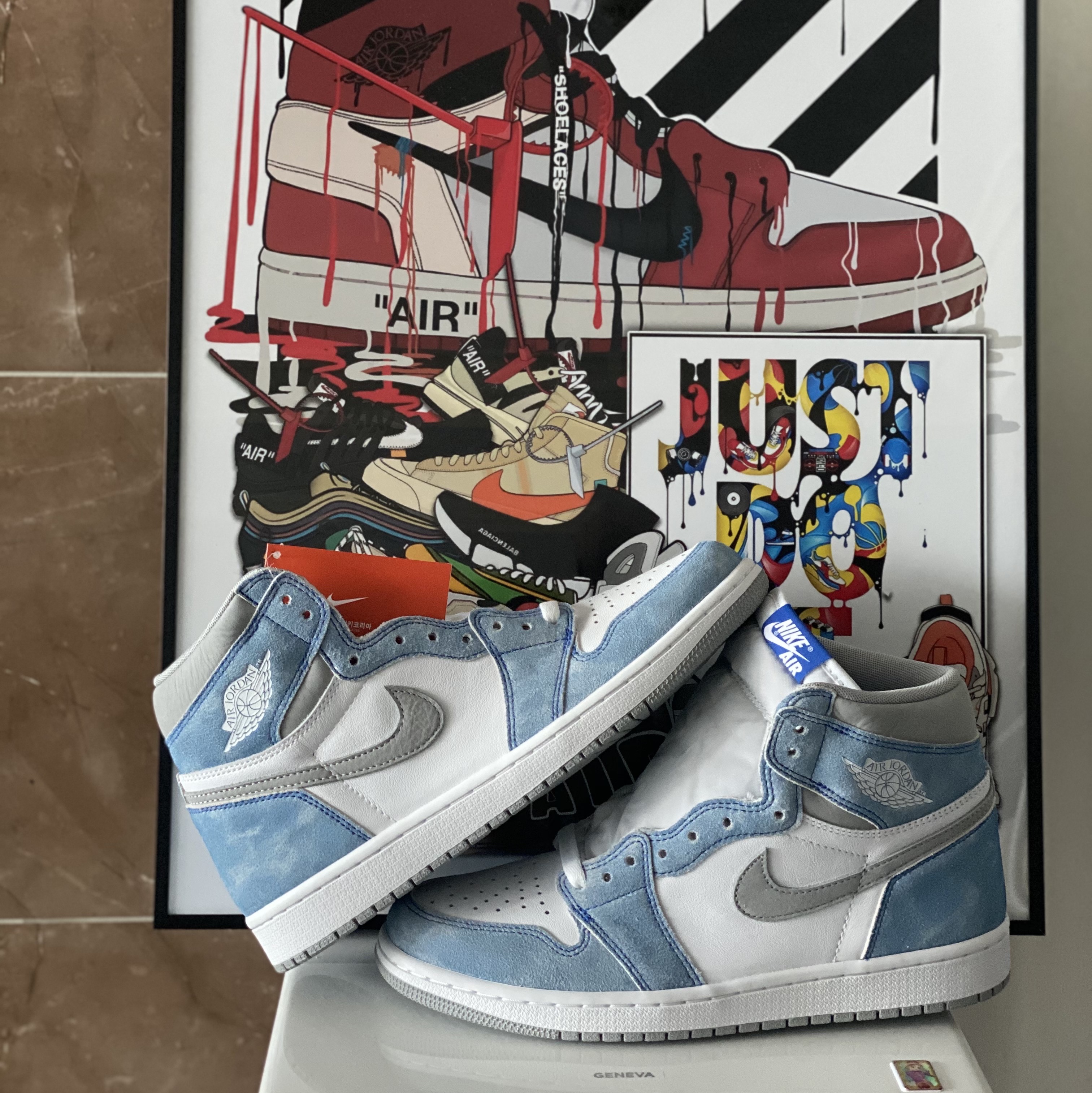 Jordan 1 Retro High OG Hyper Royal 착용 스타일 - 1