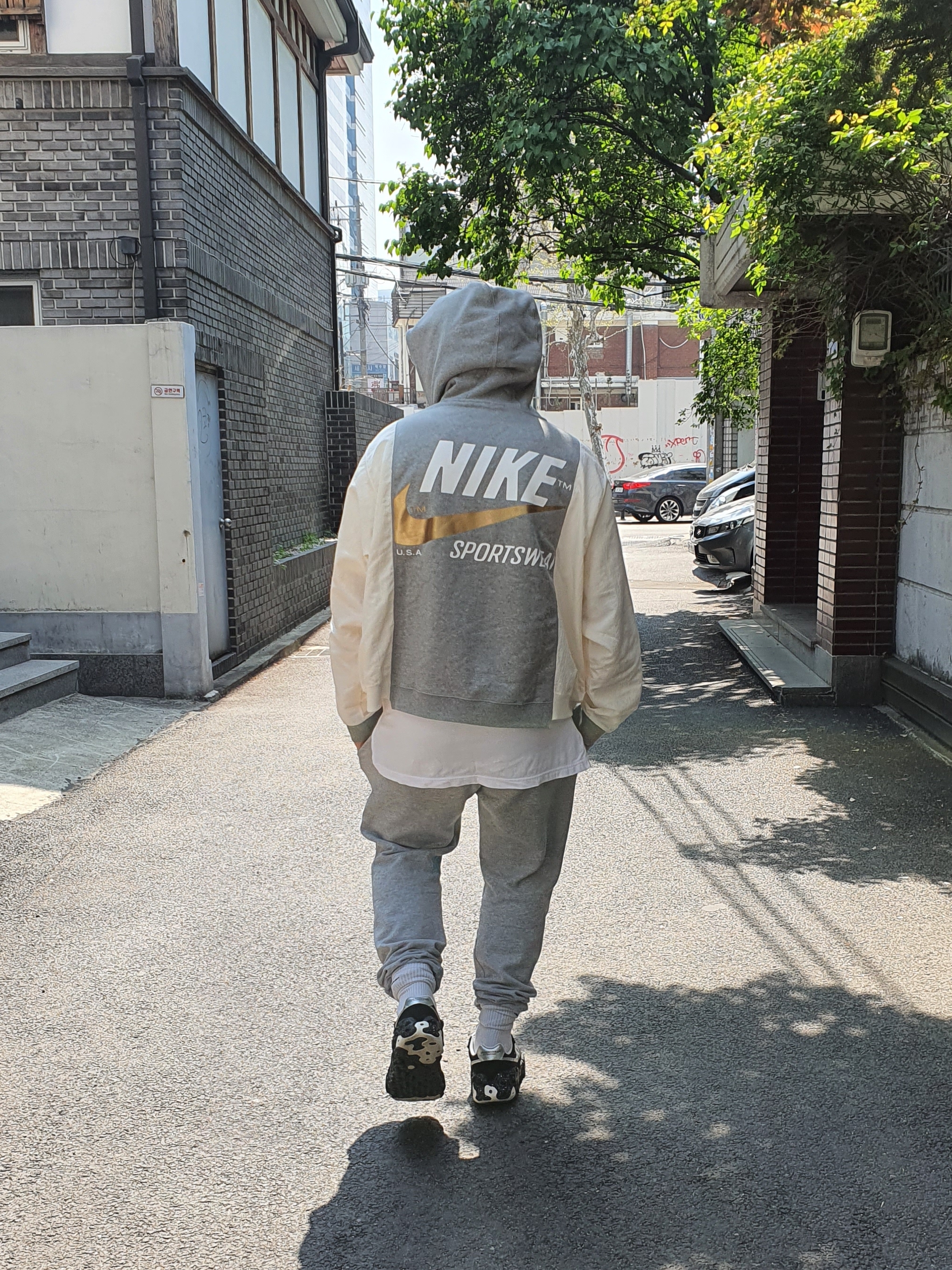 Nike NSW Hoodie BRS Dark Grey Heather, Nike x Undercover Overbreak SP Black 착용 스타일