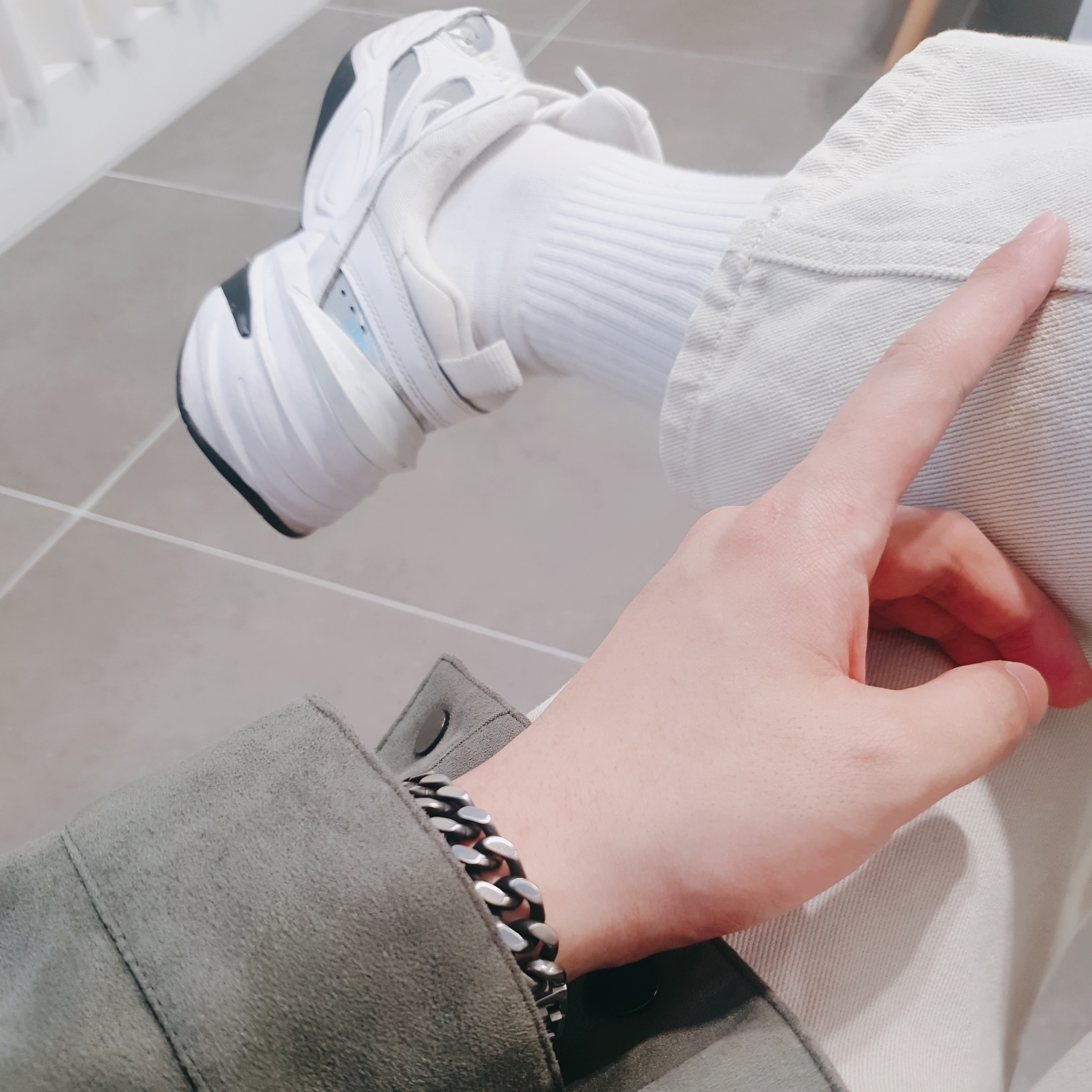 (W) Nike M2K Tekno White Pure Platinum 착용 스타일
