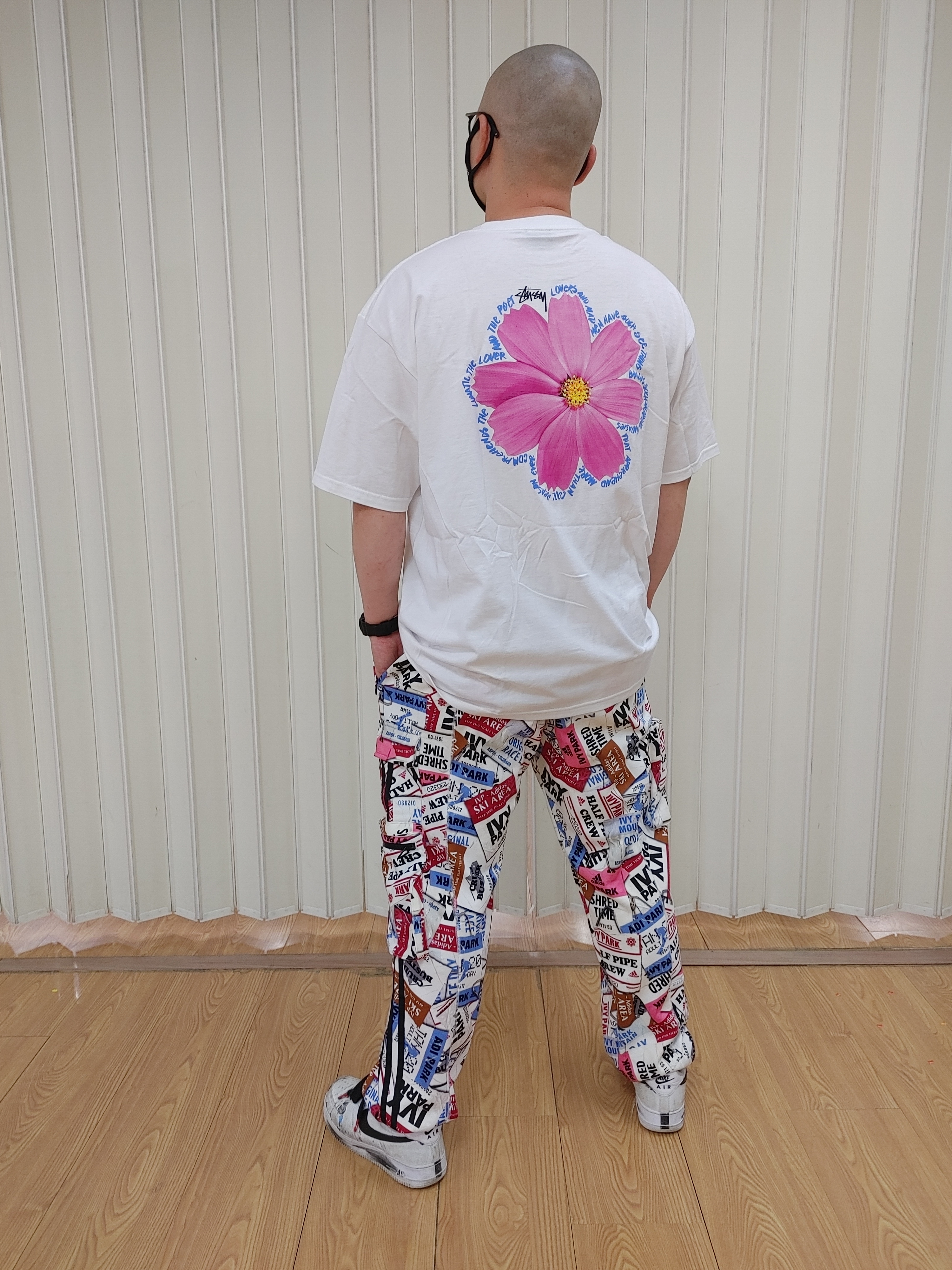 Nike x Peaceminusone Air Force 1 Low Para-Noise 2.0, Stussy Cosmos T-Shirt White 착용 스타일 - 2