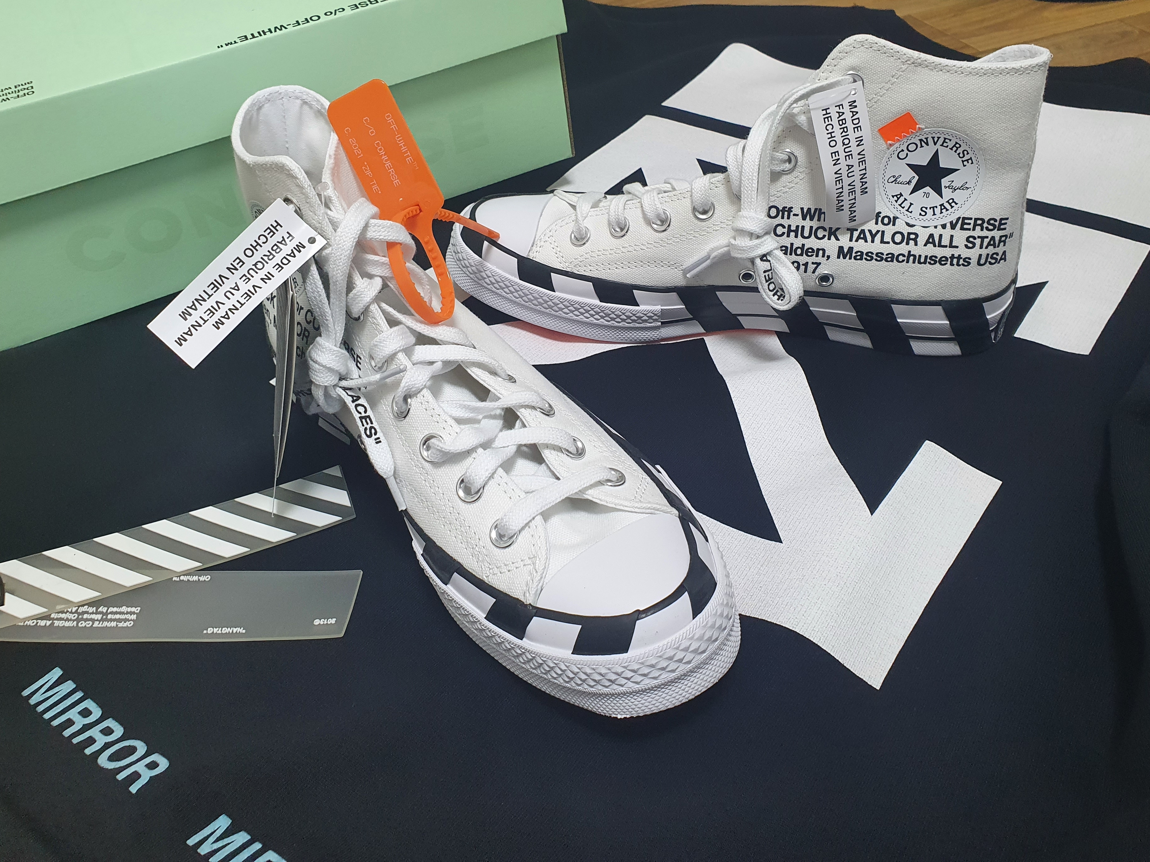 Converse x Off-White Chuck 70 High V2 2021 착용 스타일
