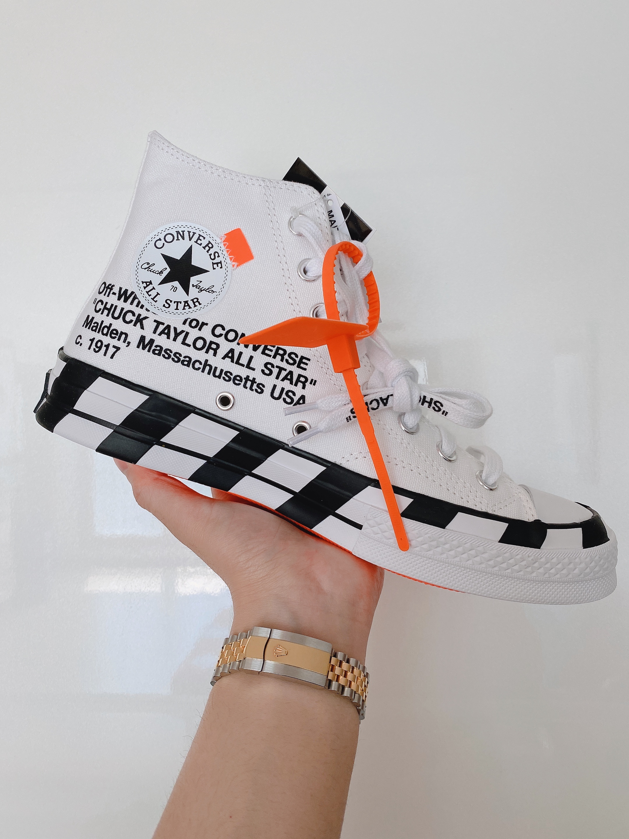 Converse x Off-White Chuck 70 High V2 2021 착용 스타일