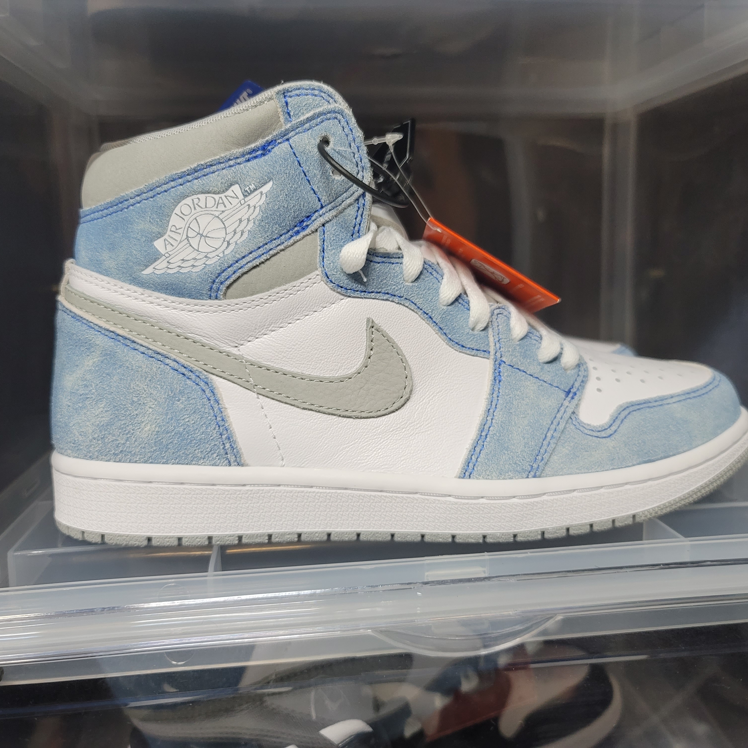 Jordan 1 Retro High OG Hyper Royal 착용 스타일 - 2