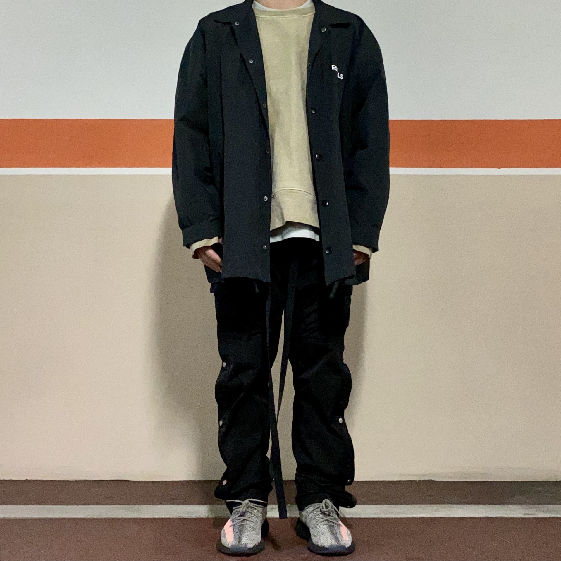 Adidas Yeezy Boost 350 V2 Ash Stone 착용 스타일