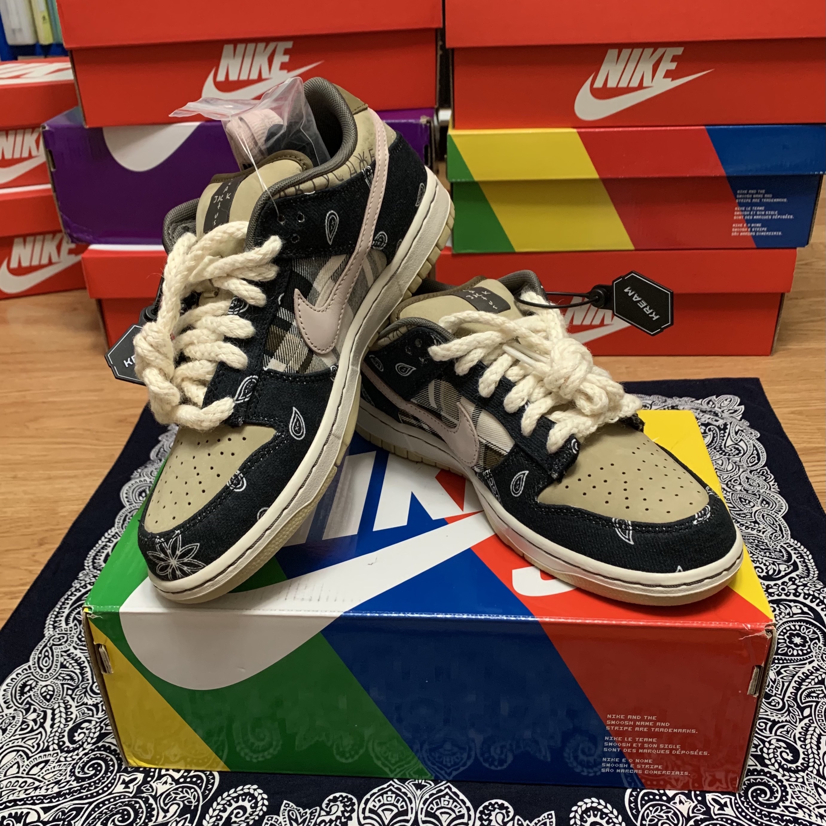 Nike x Travis Scott SB Dunk Low 착용 스타일 - 2