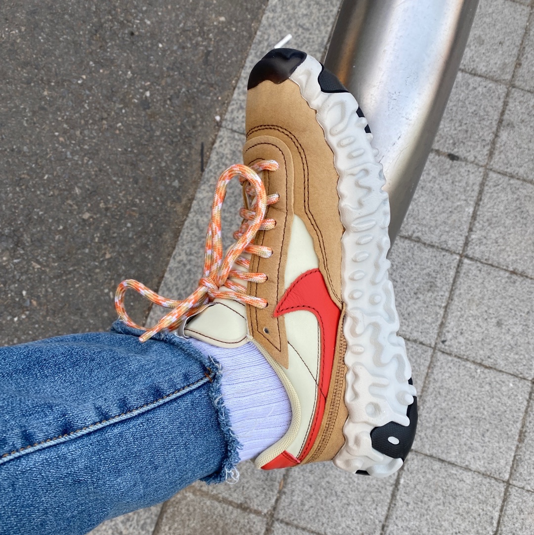 Nike Overbreak SP Fossil 착용 스타일