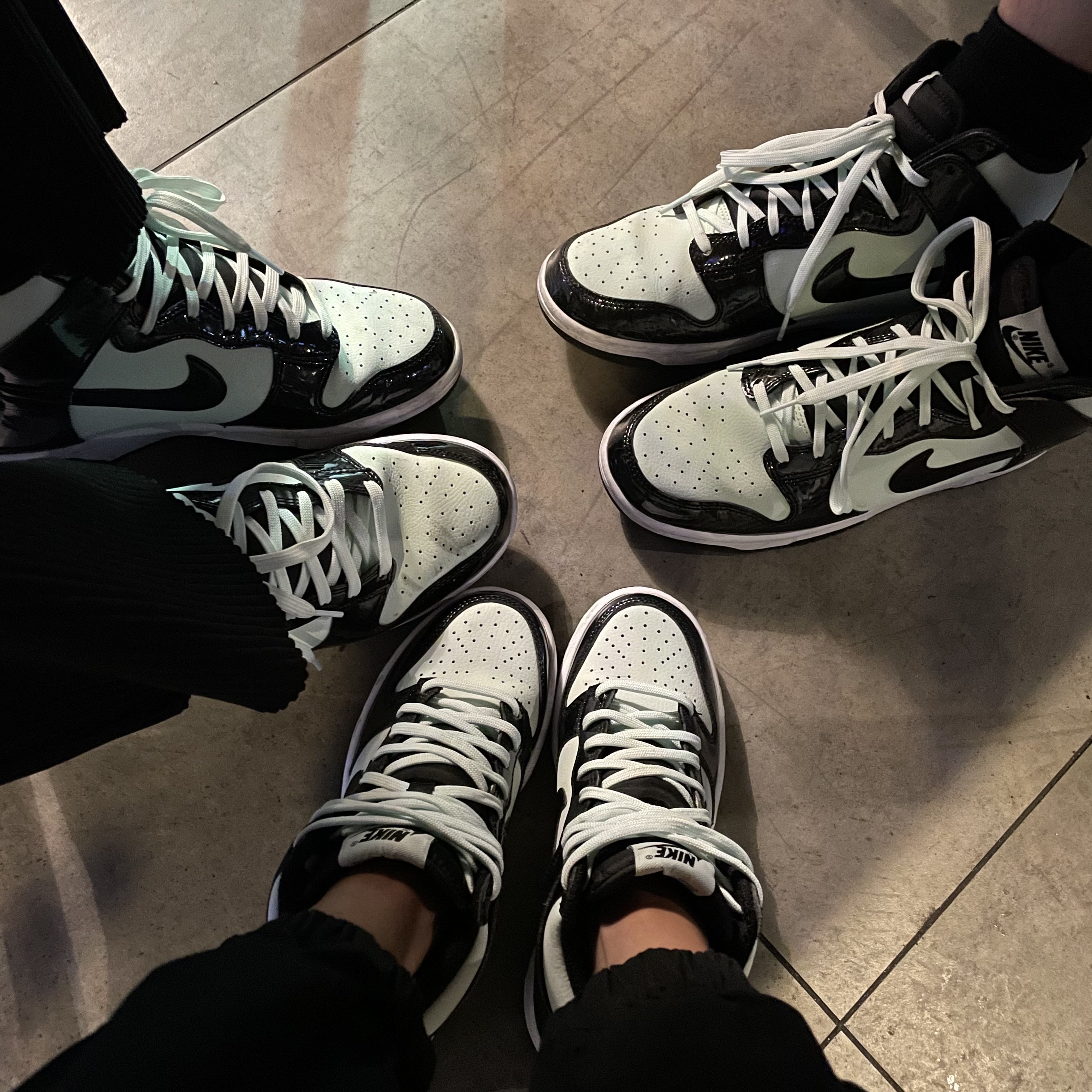 Nike Dunk High Barely Green, (GS) Nike Dunk High Barely Green 착용 스타일 - 1