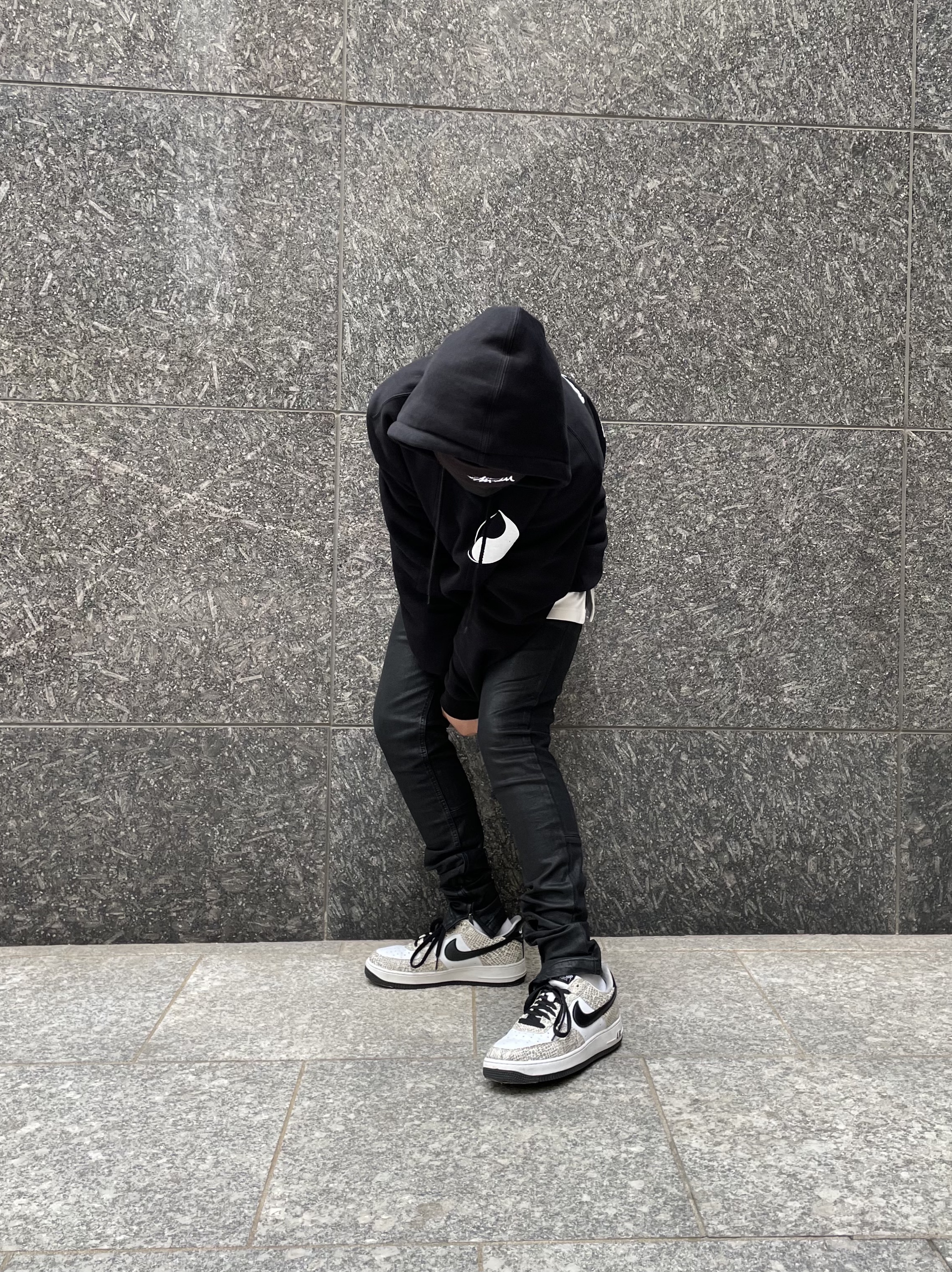 Stussy x Our Legacy Yin Yang Hood Black, Nike Air Force 1 Low Retro Cocoa Snake 2018 착용 스타일