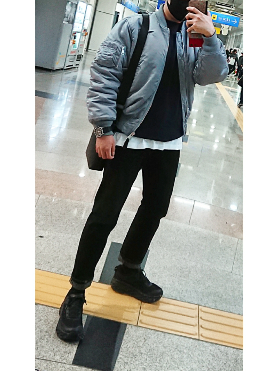 Hoka Bondi 7 Black - Wide 착용 스타일