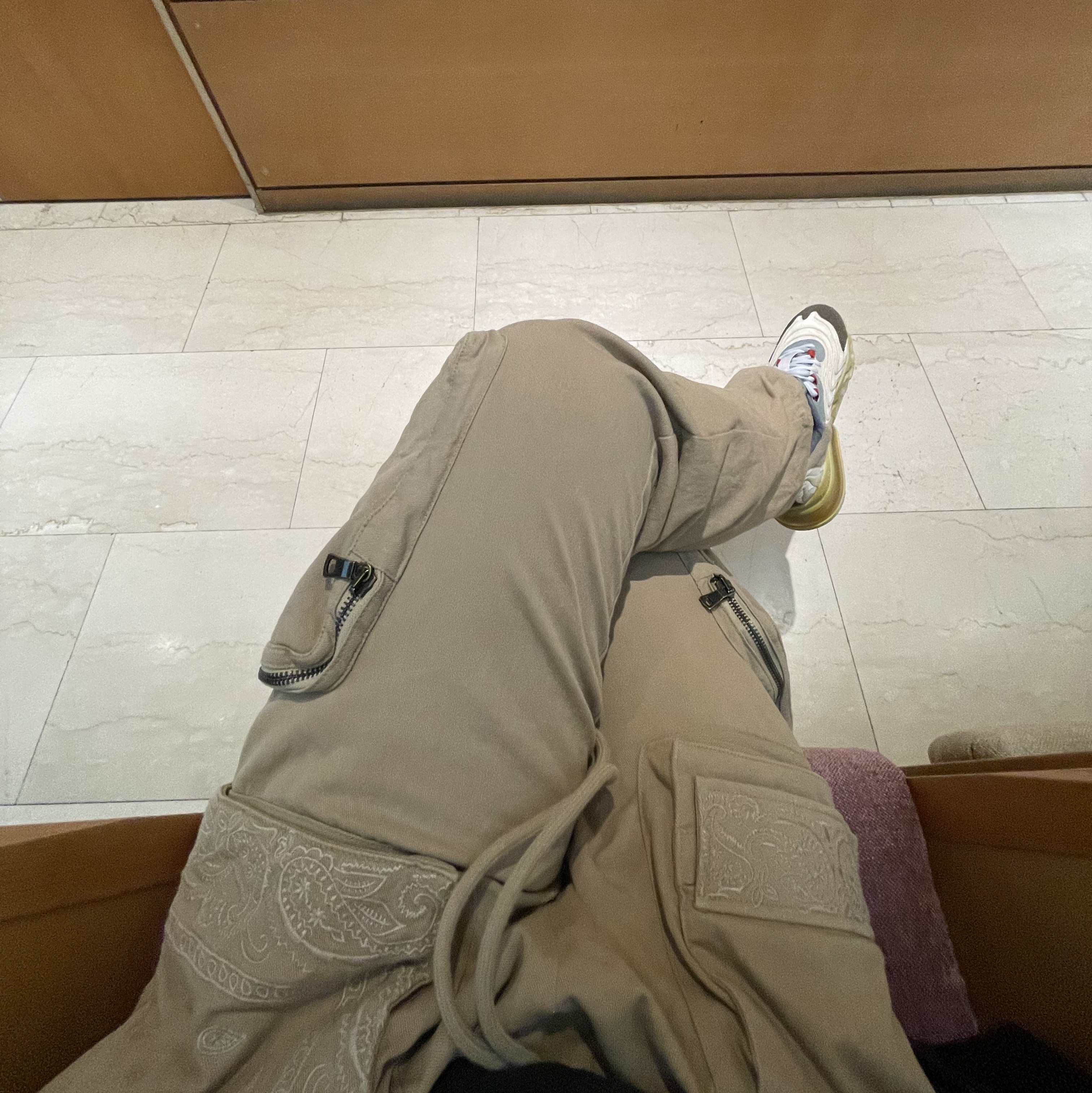Nike x Travis Scott Air Max 270 React Cactus Trails 착용 스타일