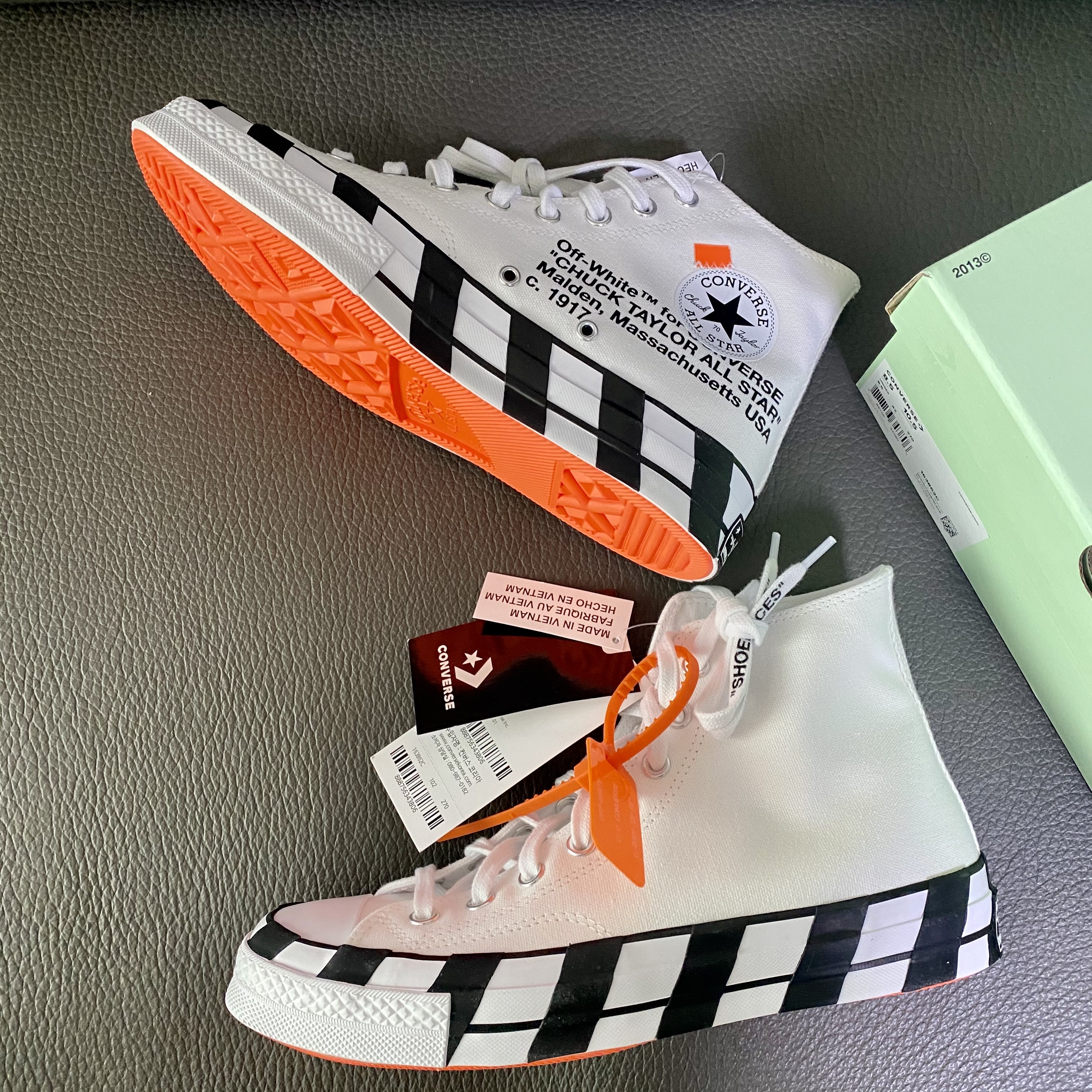Converse x Off-White Chuck 70 High V2 2021 착용 스타일