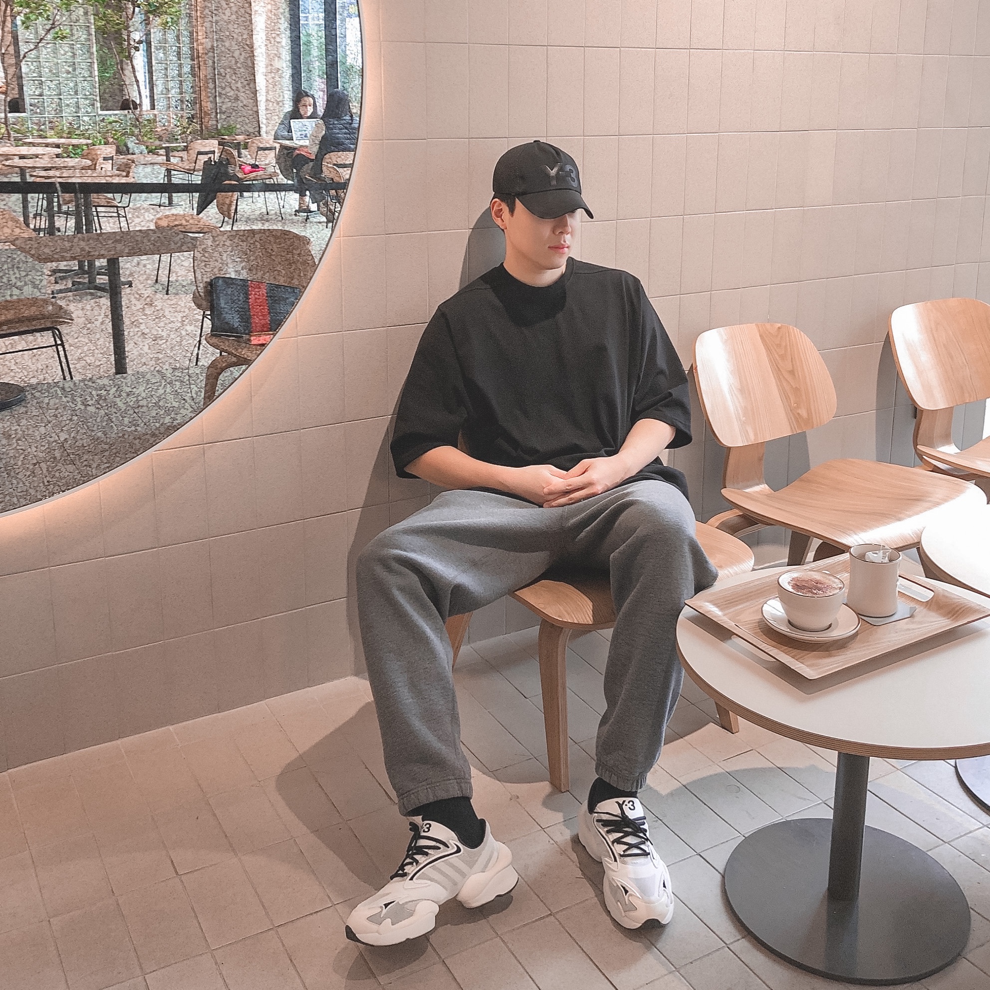 Nike M NRG Sweatpants Wash Charcoal Heather White 착용 스타일