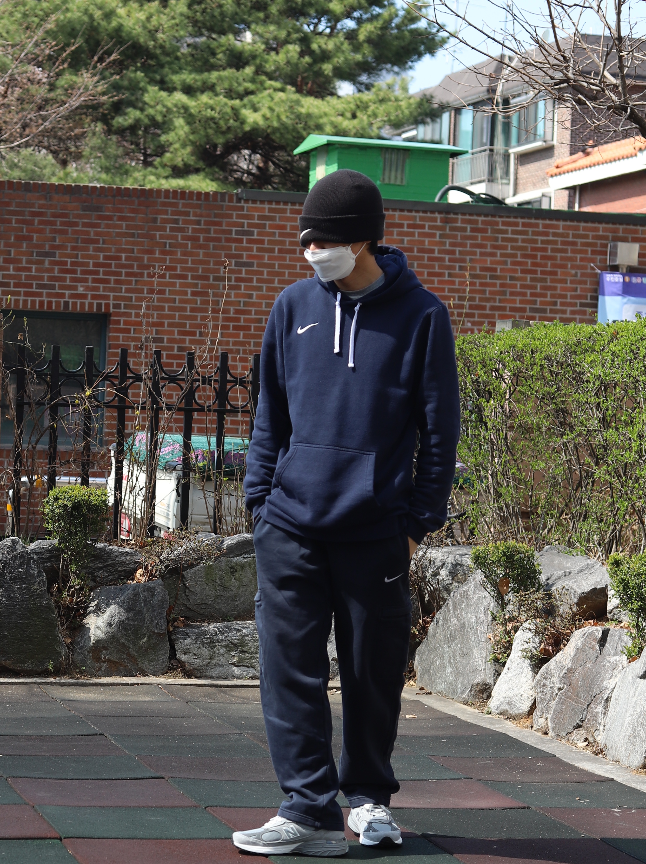 New Balance 993 Made in USA Grey - D Standard, Nike x Stussy Cuff Beanie Black 착용 스타일 - 1
