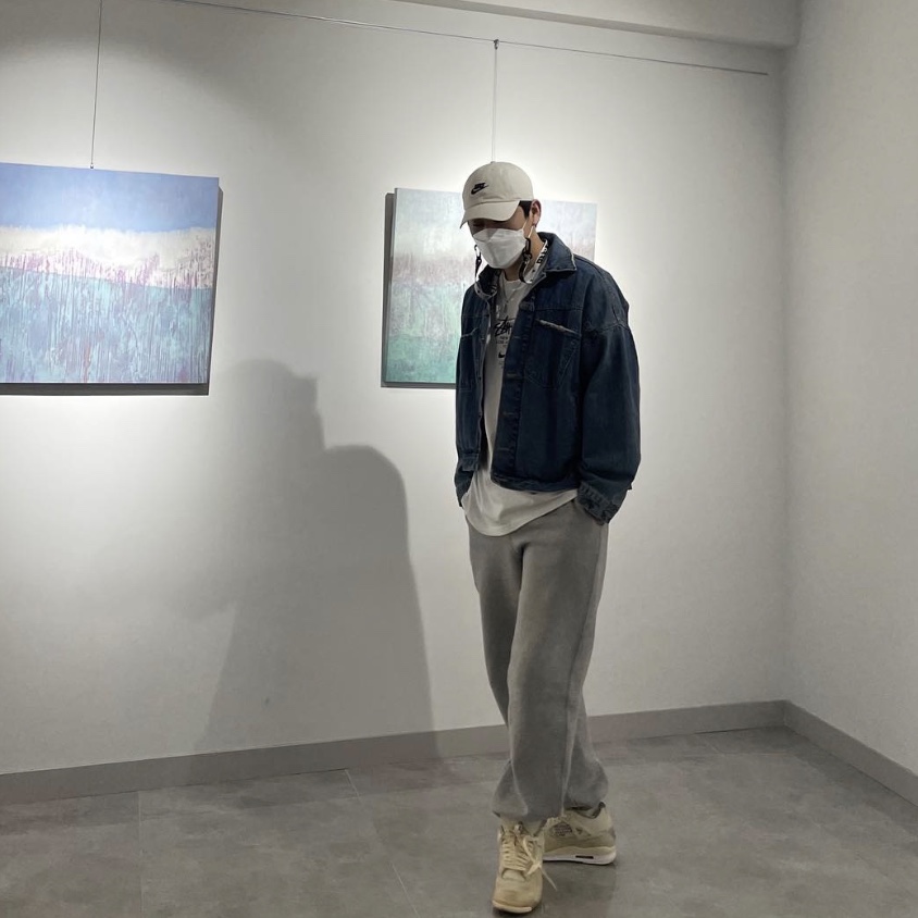 (W) Jordan 4 x Off-White Retro SP Sail, Nike x Stussy WT T-Shirt White - US/EU 착용 스타일